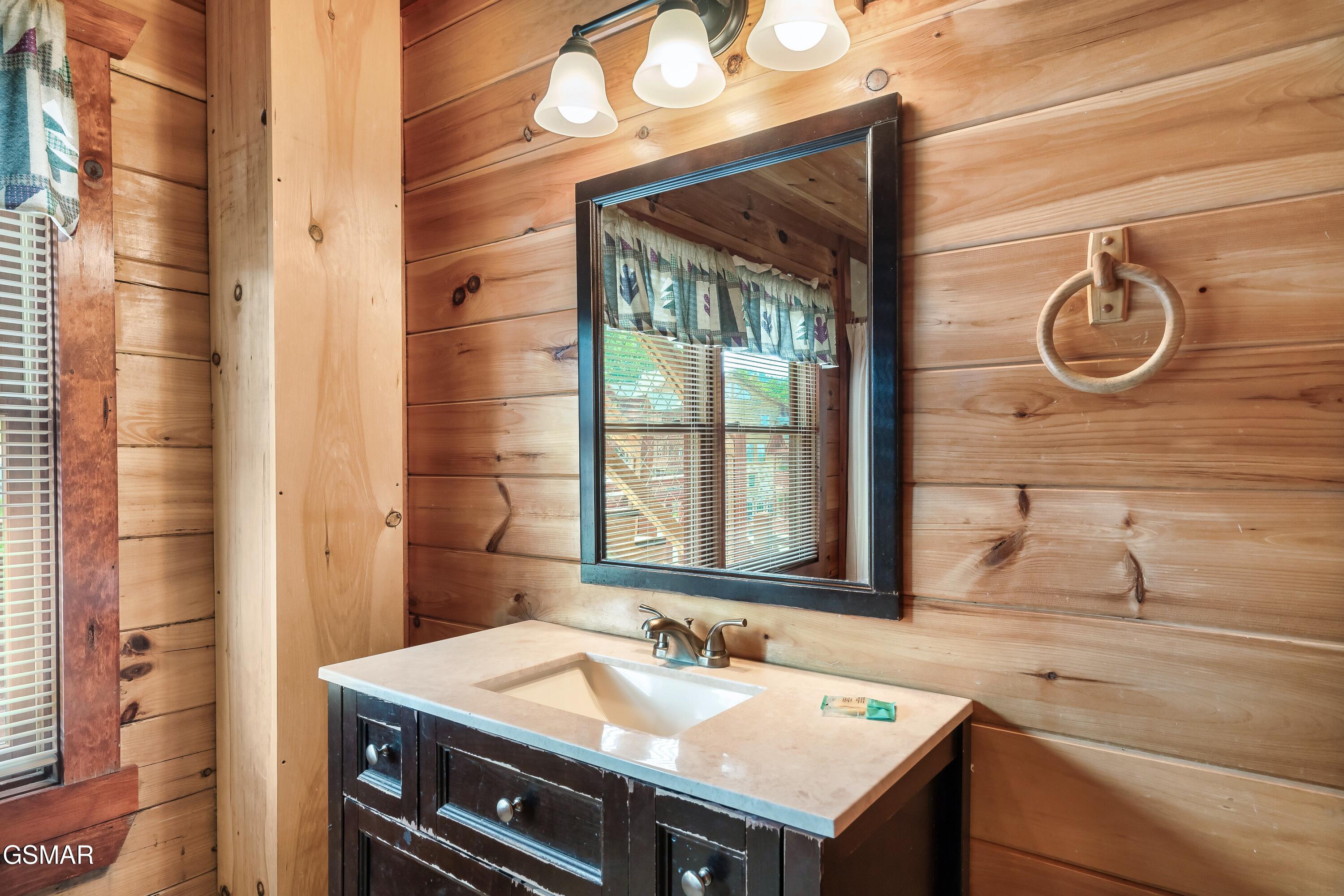 1242 Bird Nest Way Sevierville TN 37862