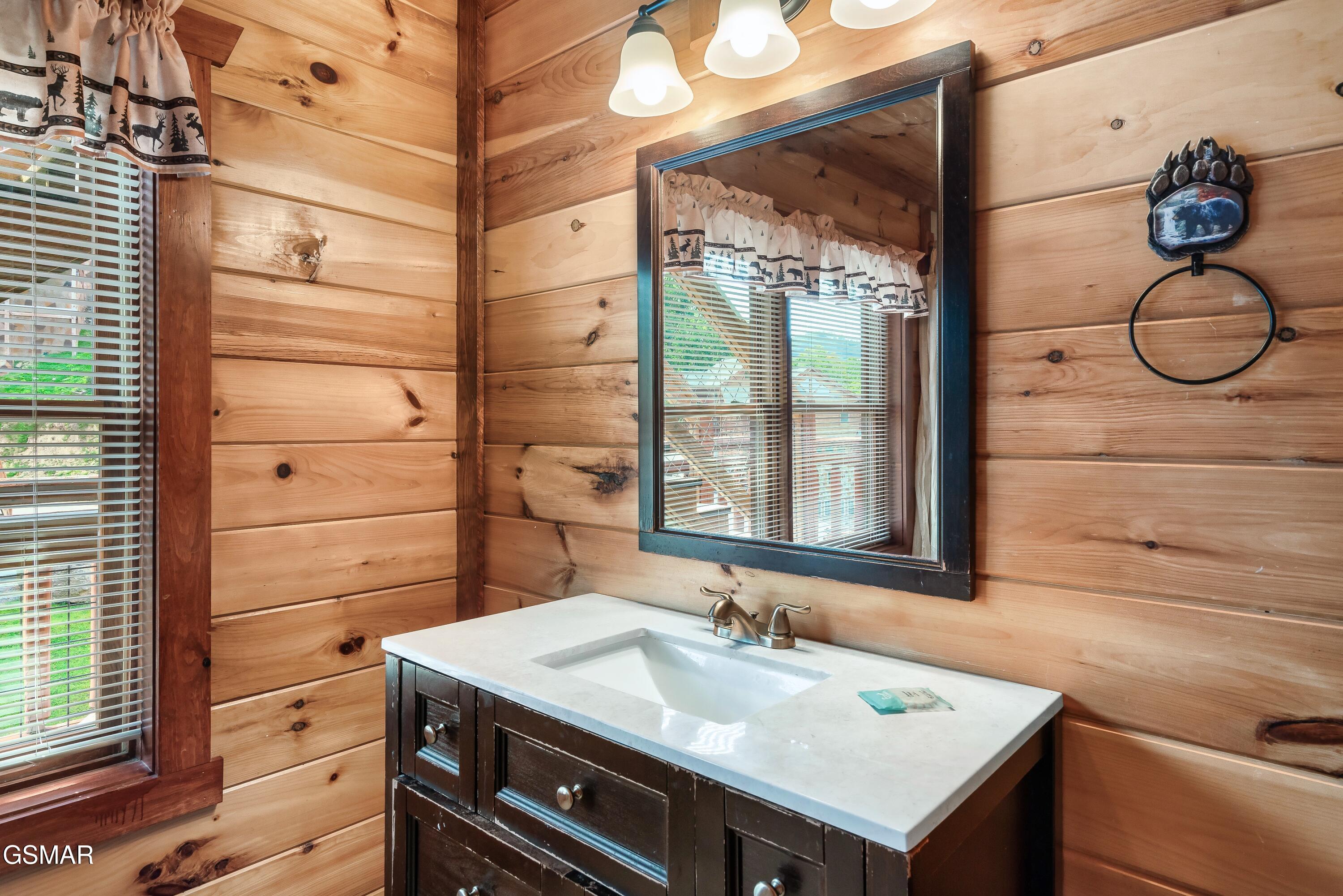 1242 Bird Nest Way Sevierville TN 37862