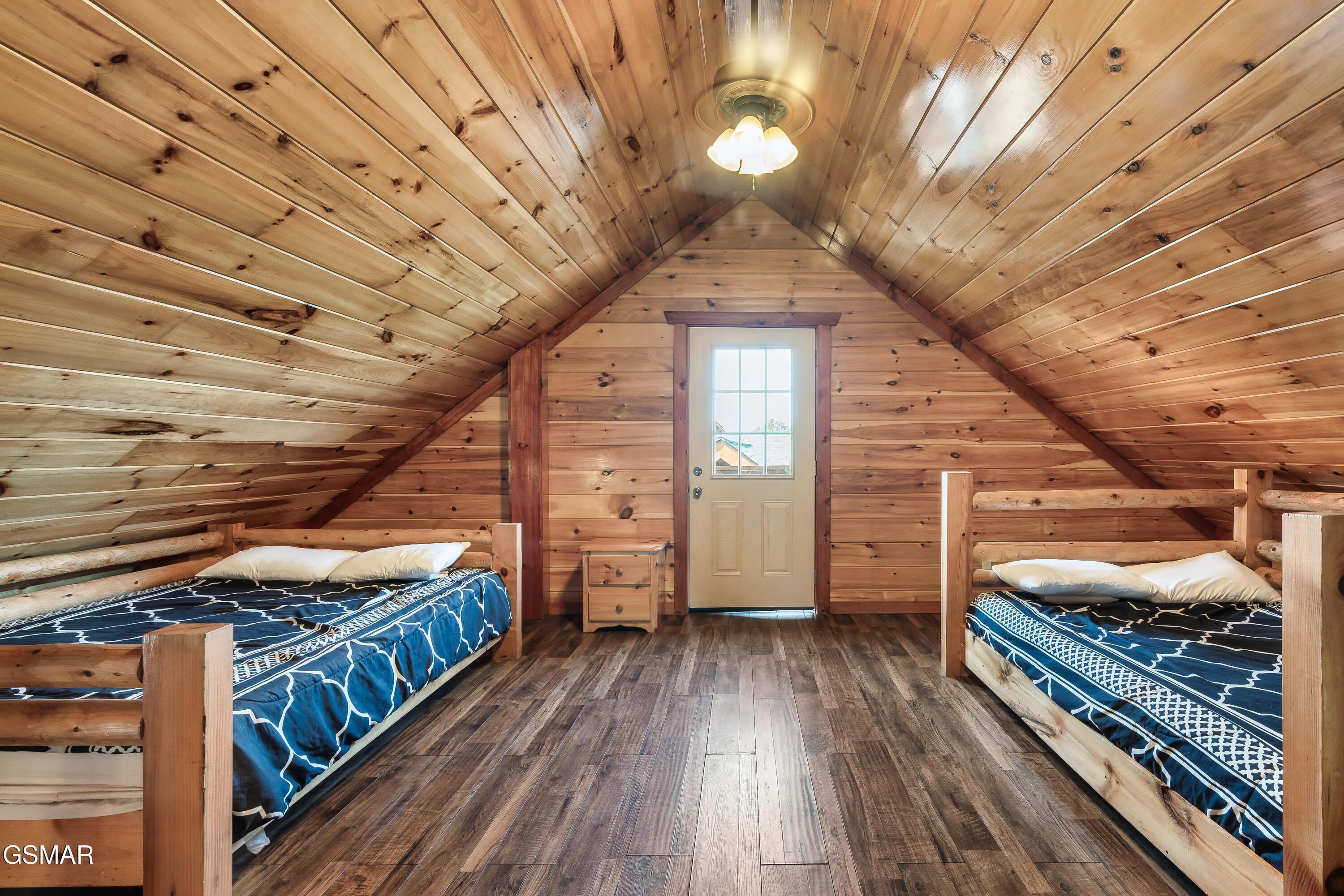 1242 Bird Nest Way Sevierville TN 37862