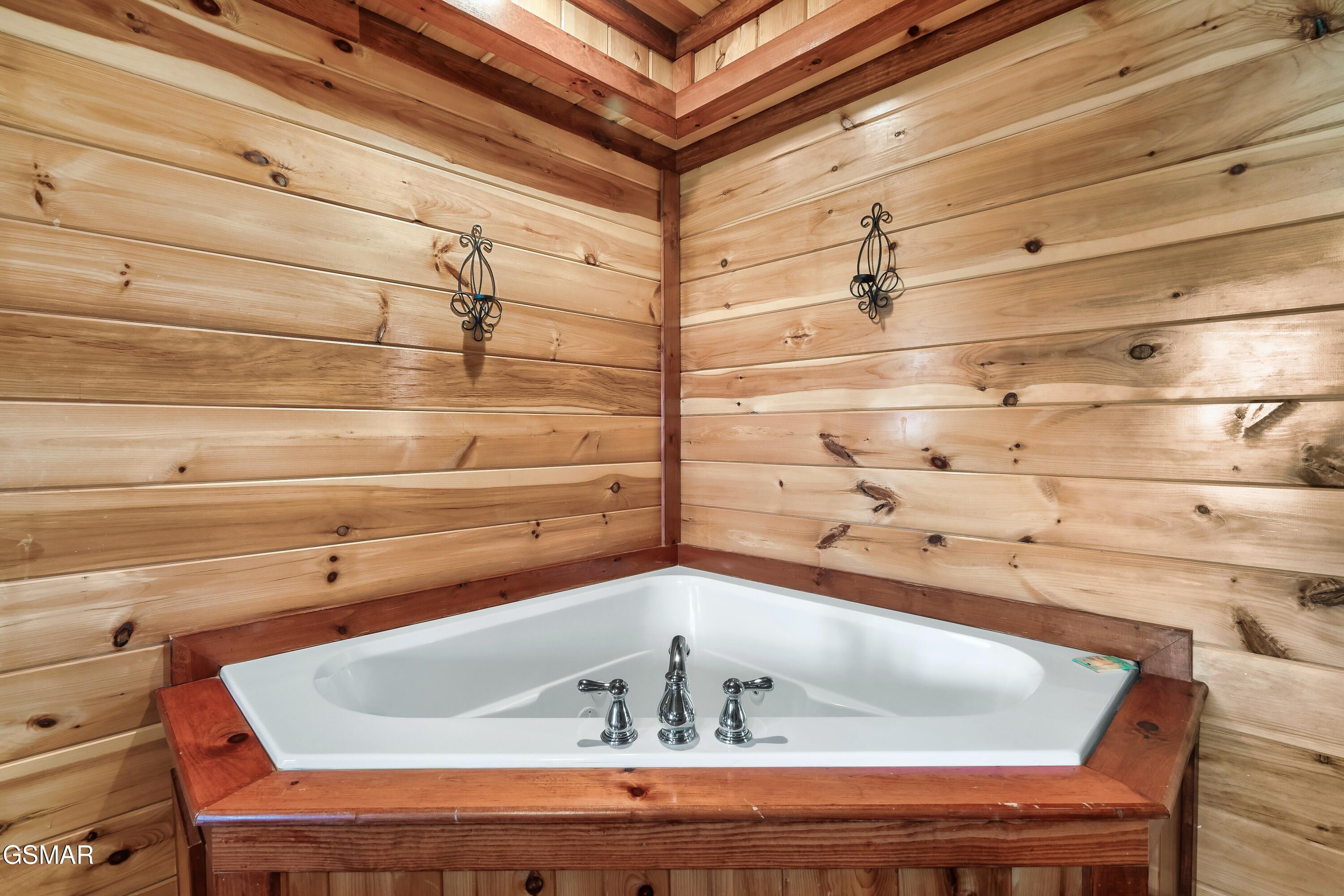1242 Bird Nest Way Sevierville TN 37862