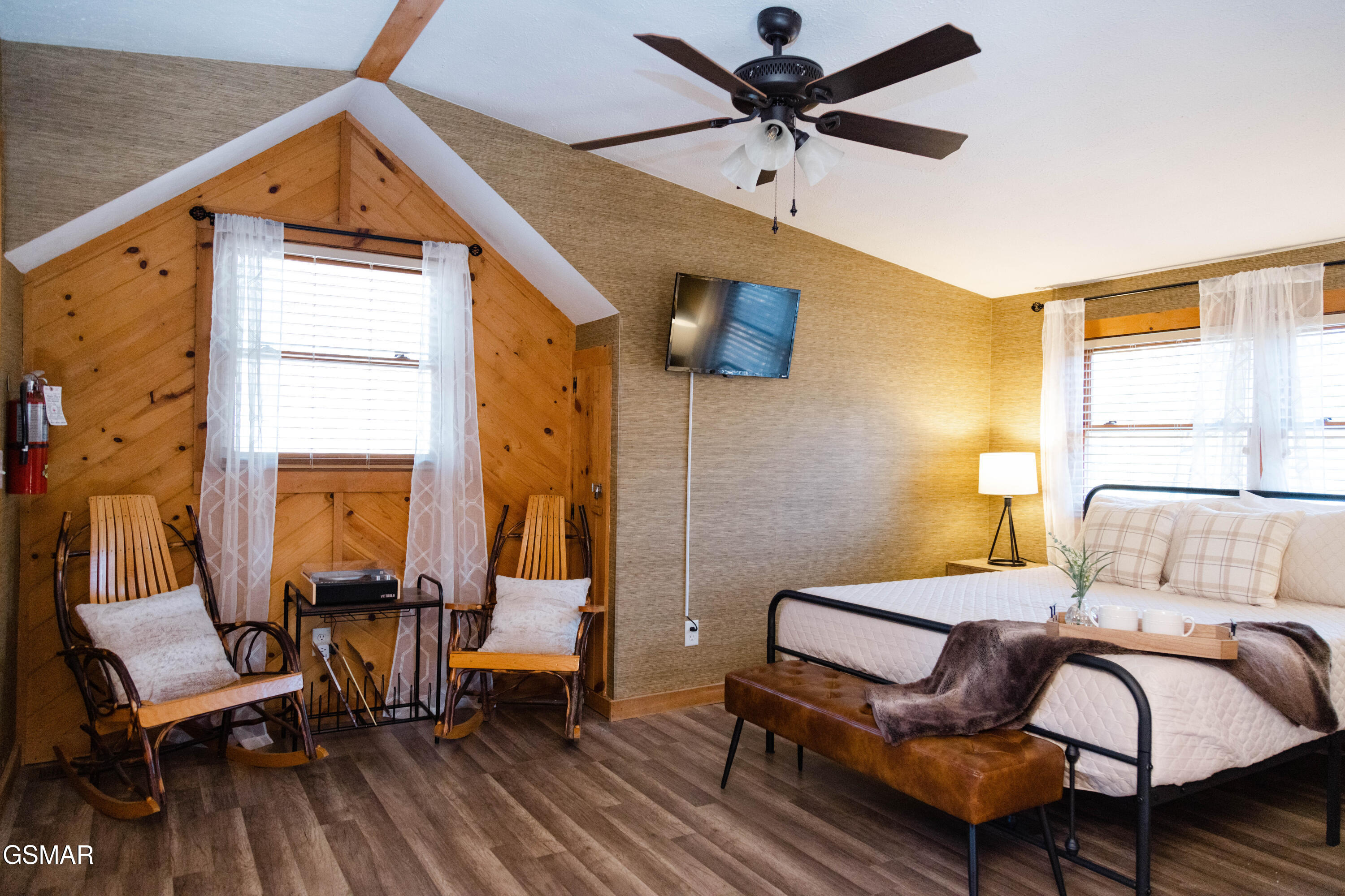 1655 S Mountain View Road Sevierville TN 37876