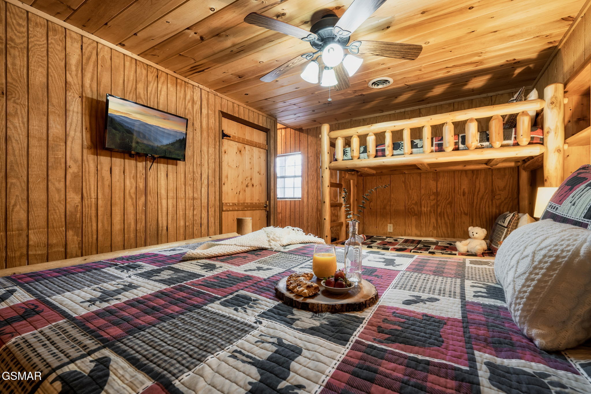 817 Ridgefield Drive Sevierville TN 37876