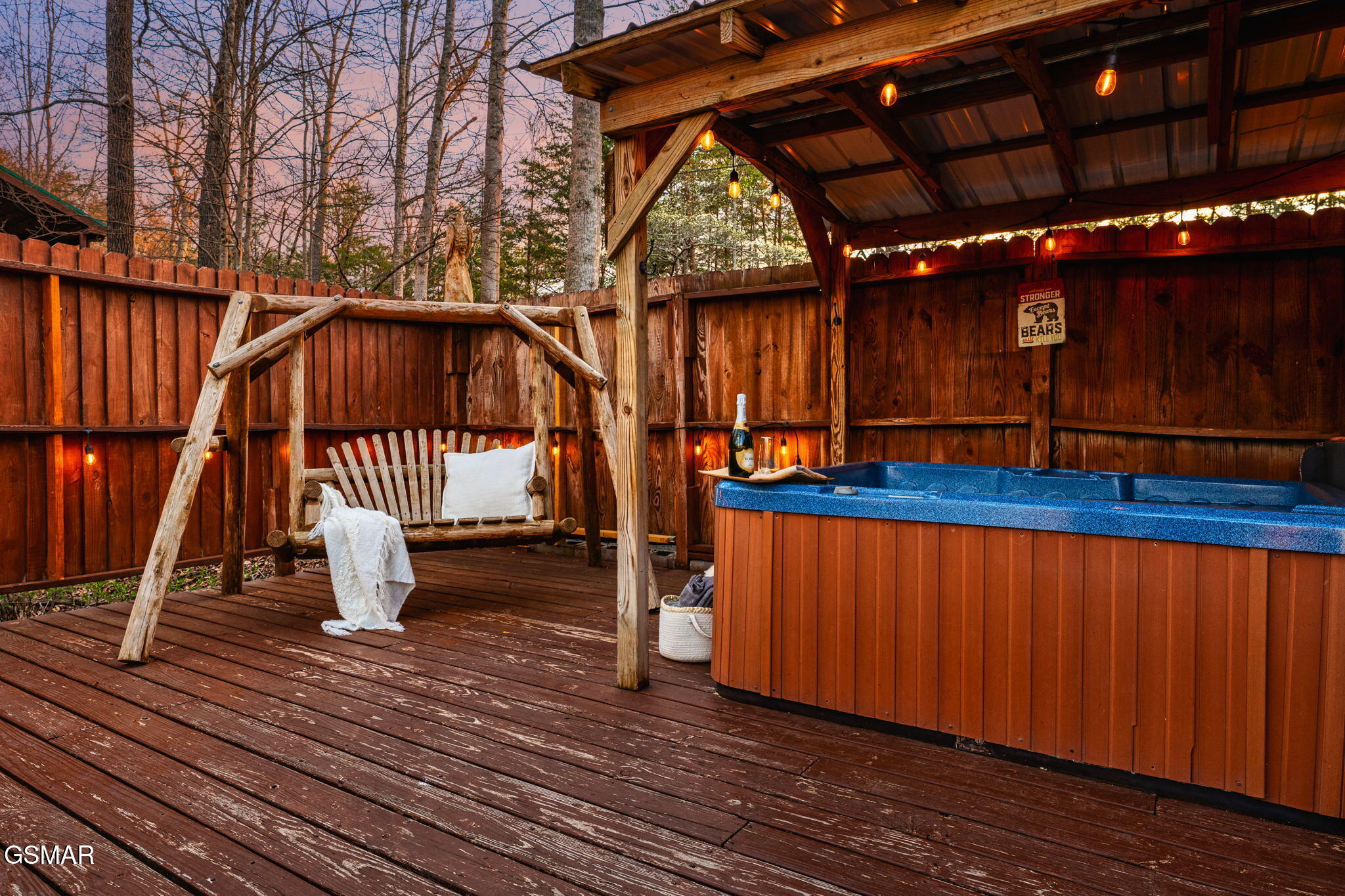 817 Ridgefield Drive Sevierville TN 37876