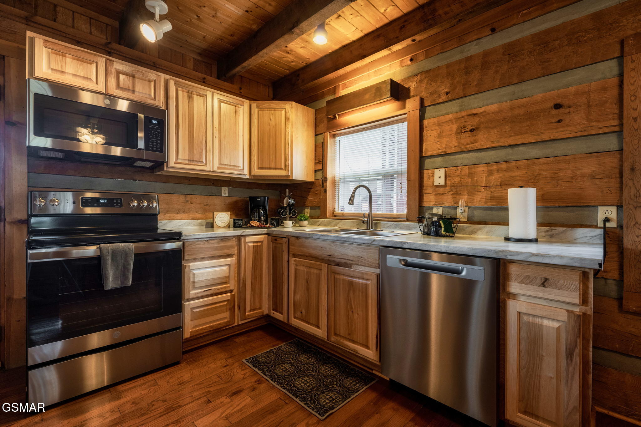 817 Ridgefield Drive Sevierville TN 37876