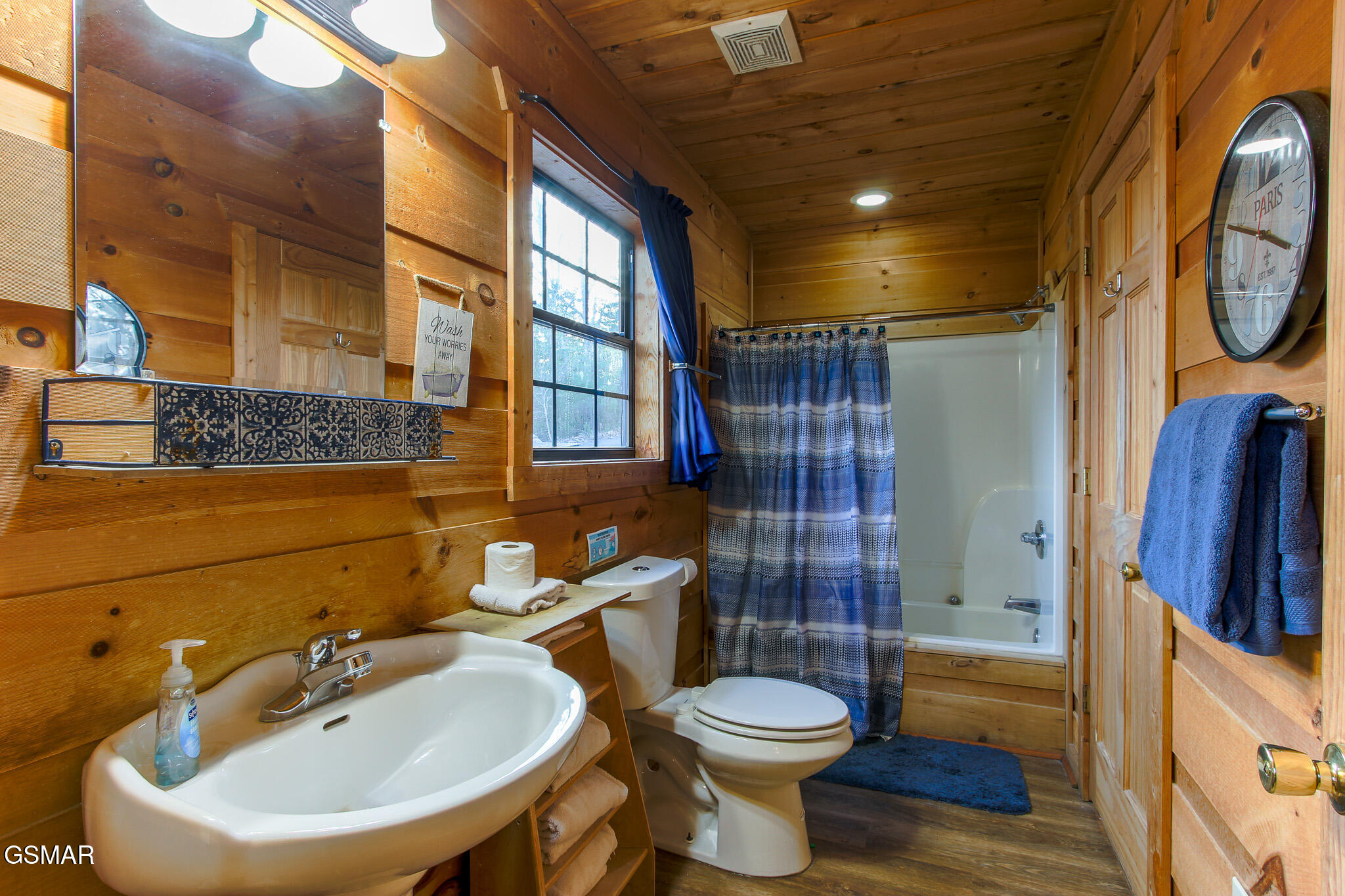 2222 Windswept View Way Sevierville TN 37876