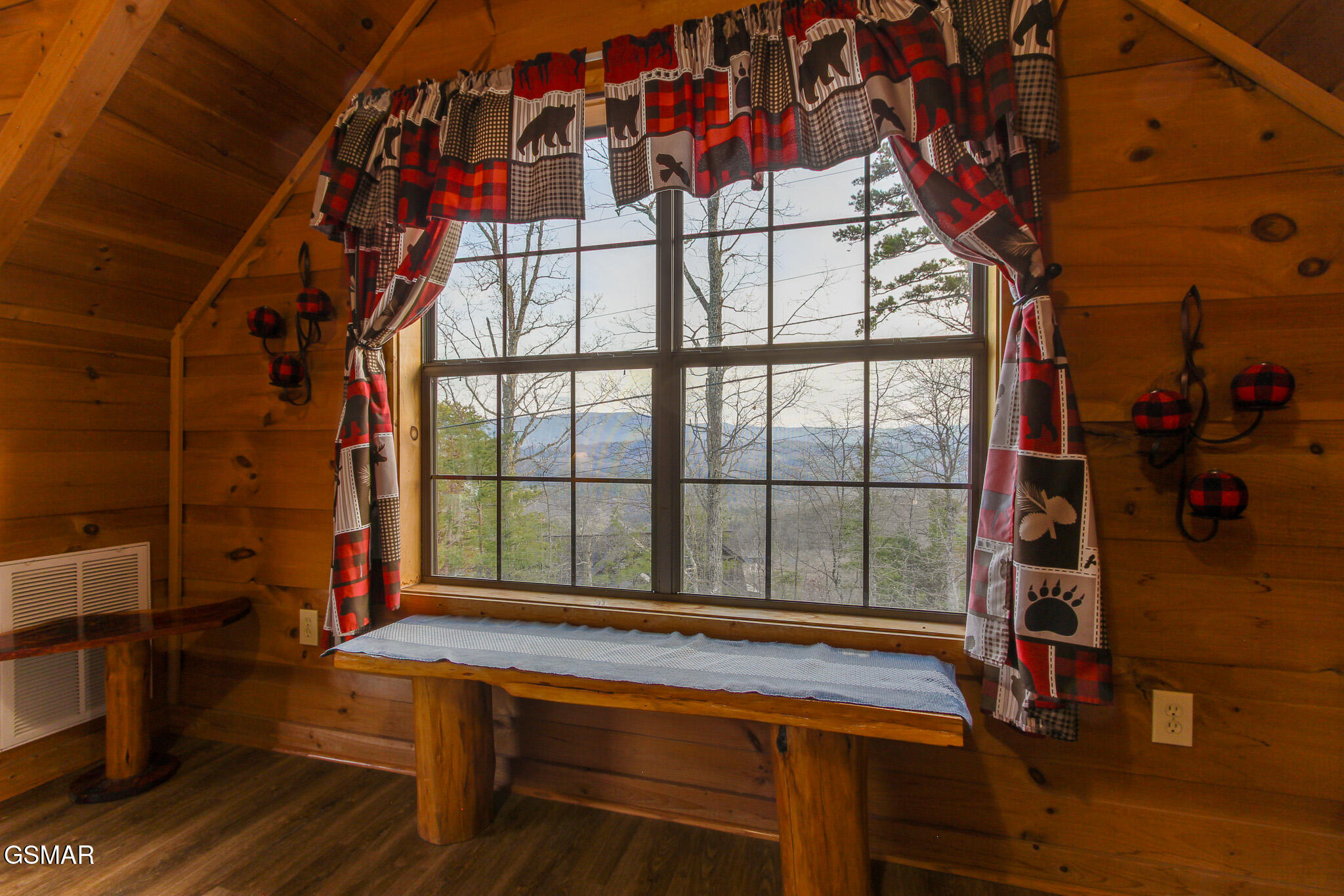 2222 Windswept View Way Sevierville TN 37876