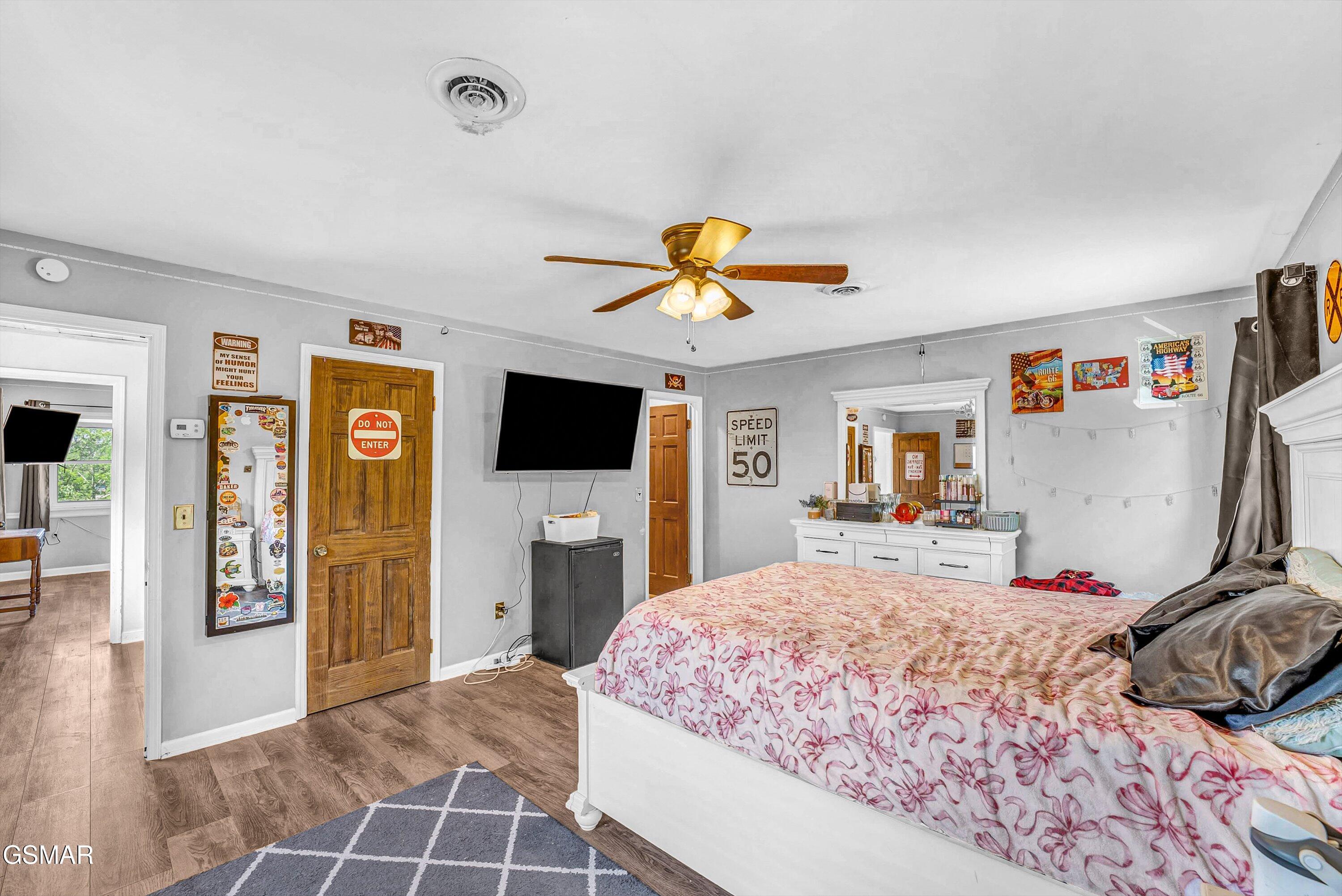 1131 Lindsey Drive Sevierville TN 37876