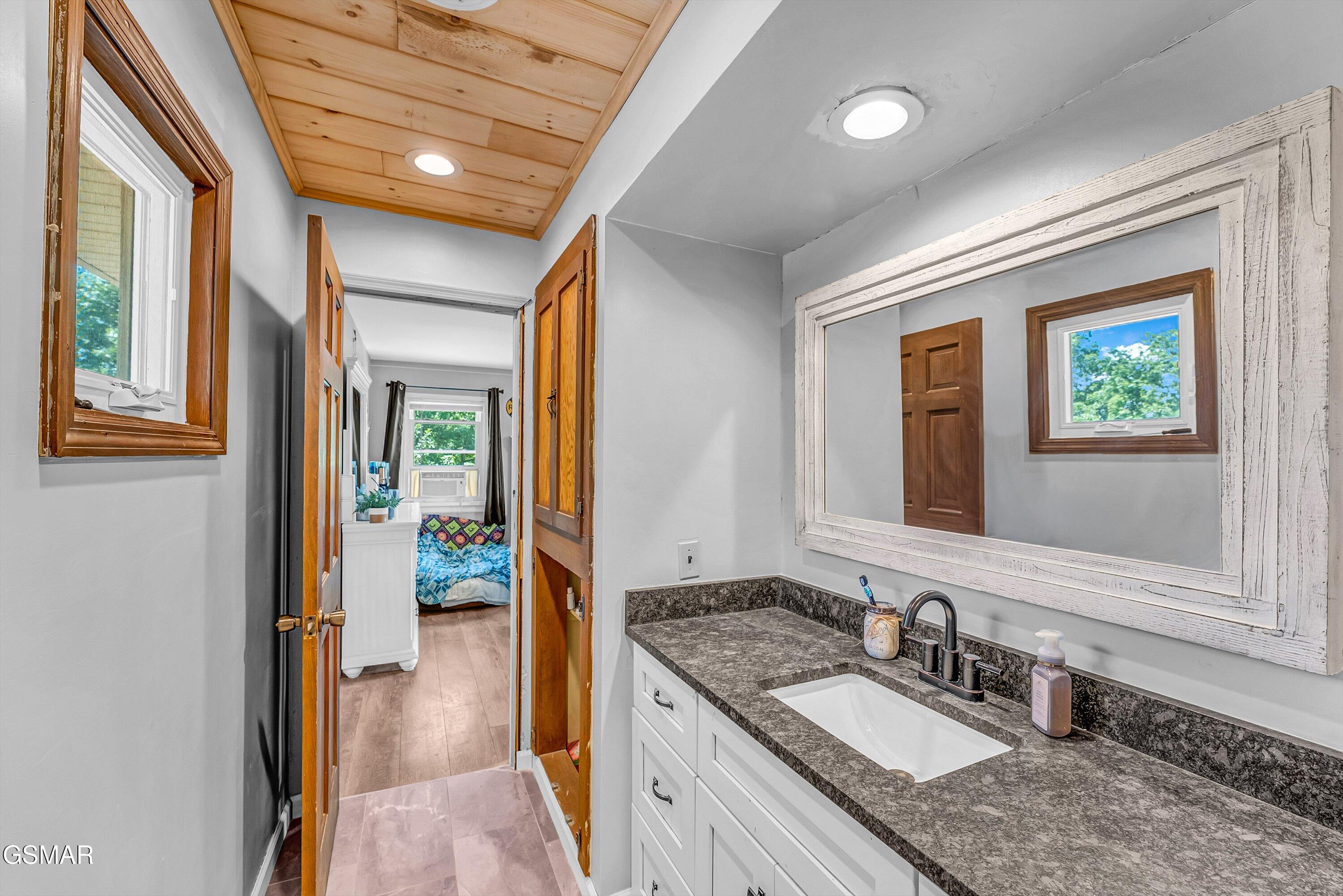 1131 Lindsey Drive Sevierville TN 37876