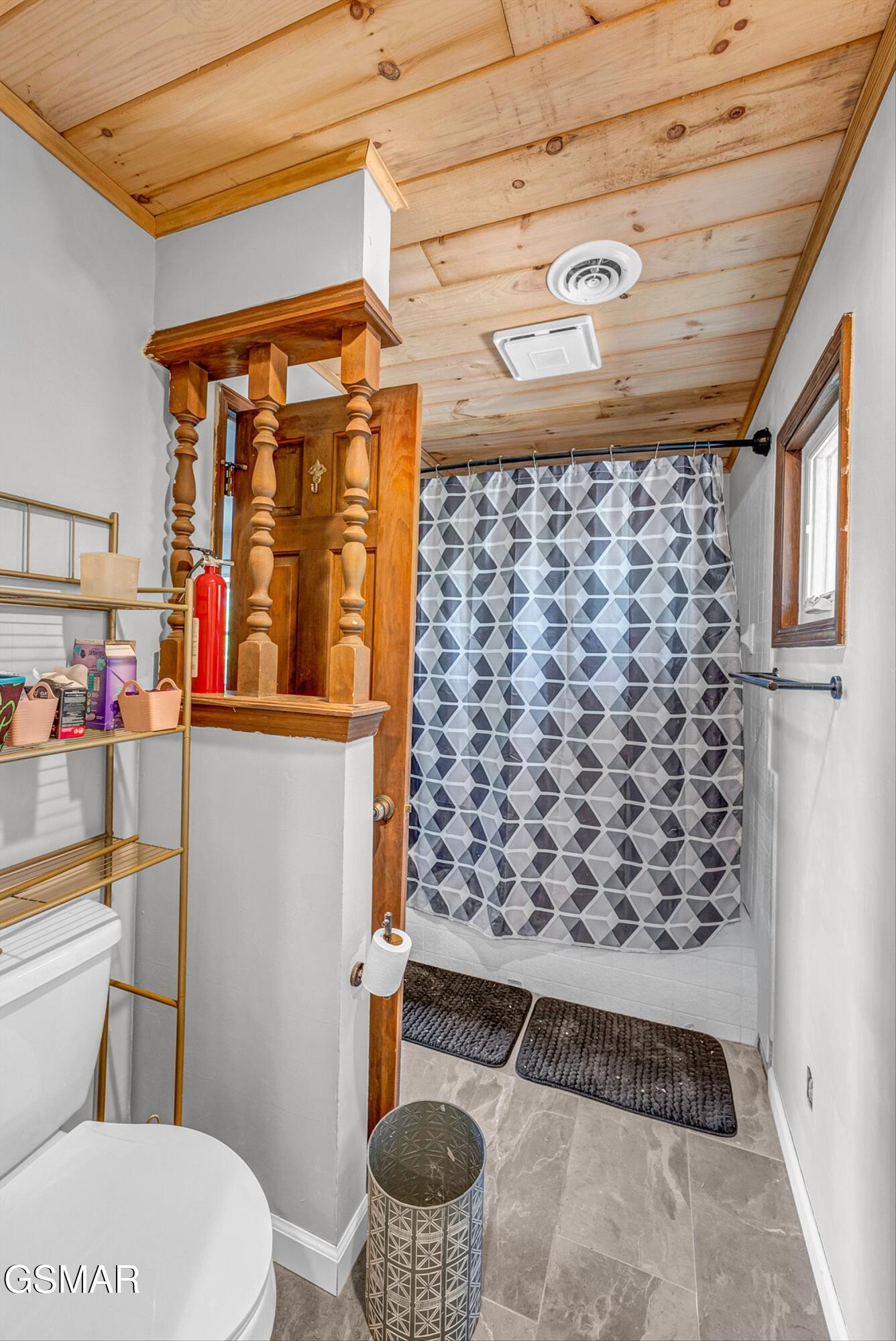 1131 Lindsey Drive Sevierville TN 37876