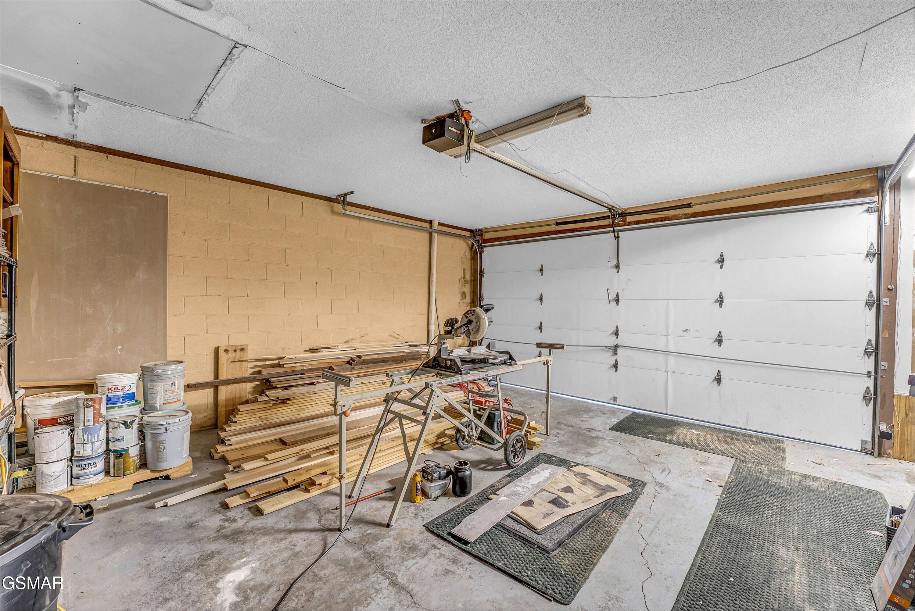 1131 Lindsey Drive Sevierville TN 37876