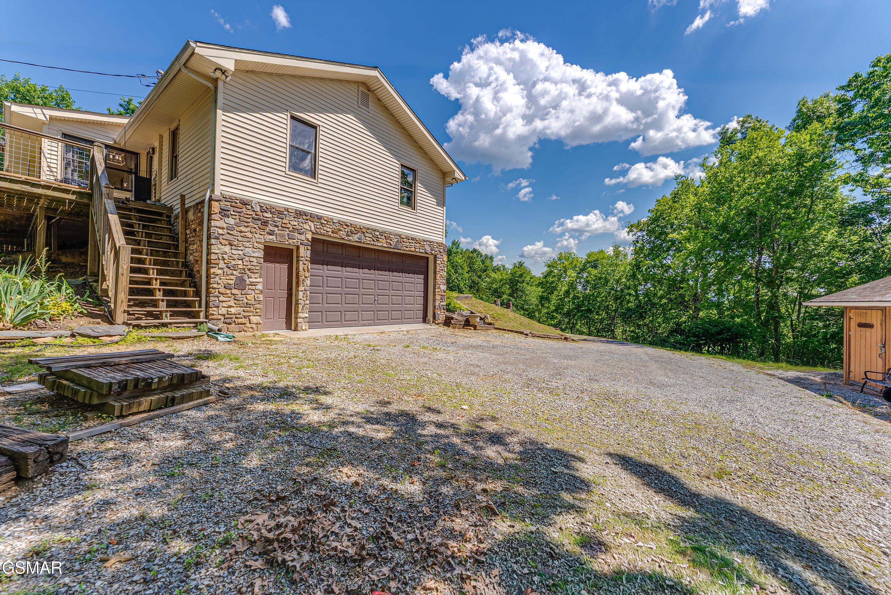 1131 Lindsey Drive Sevierville TN 37876