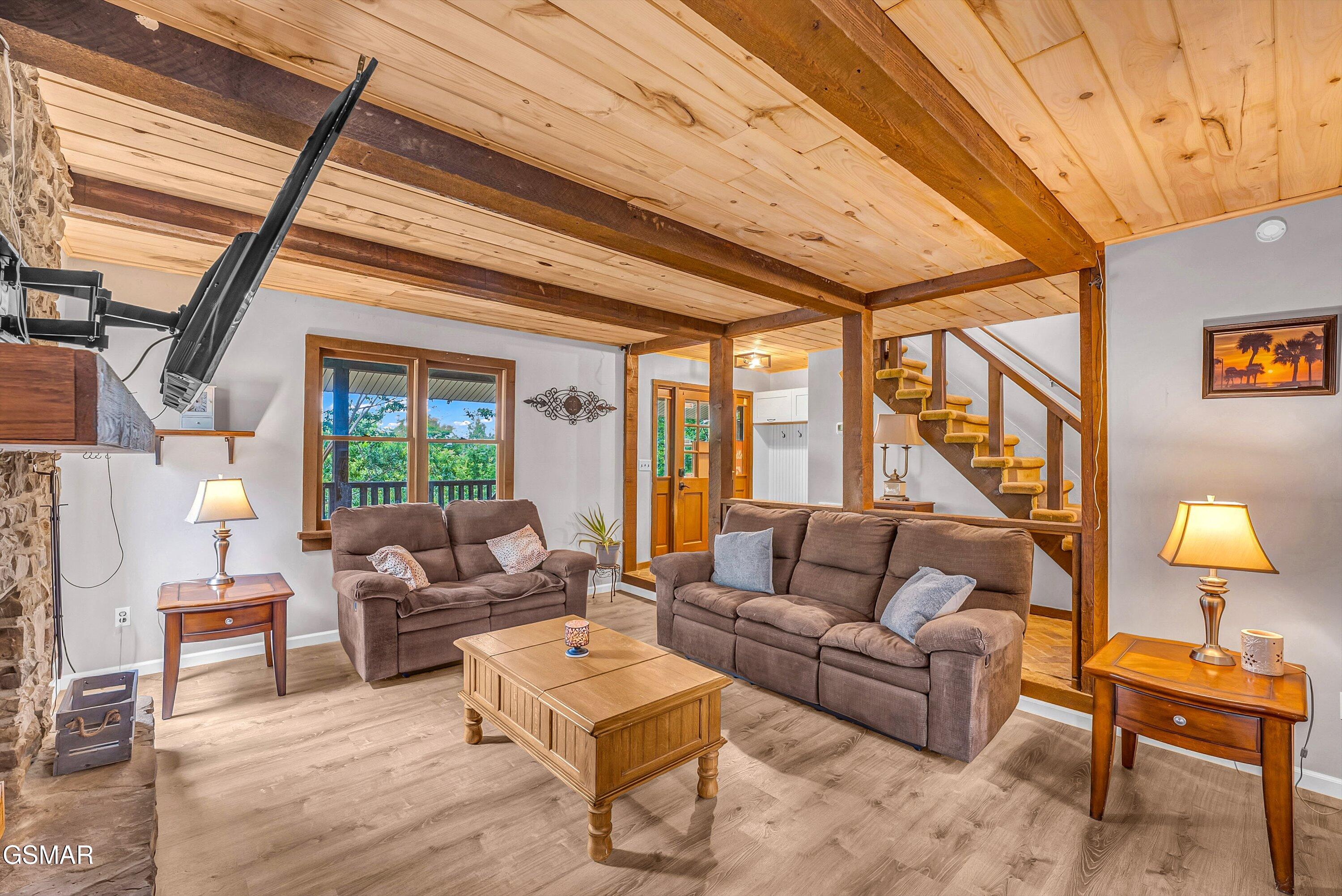 1131 Lindsey Drive Sevierville TN 37876