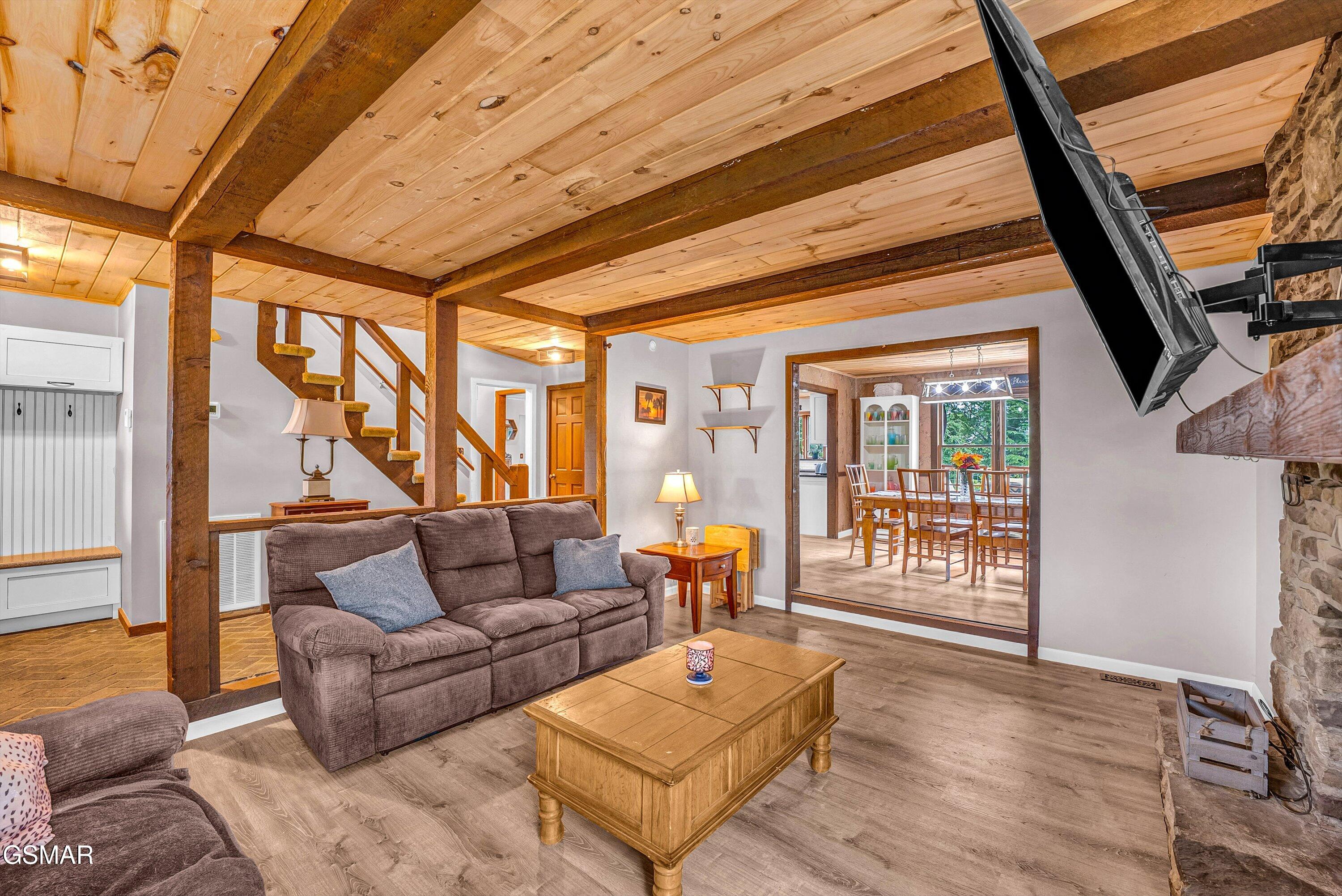 1131 Lindsey Drive Sevierville TN 37876