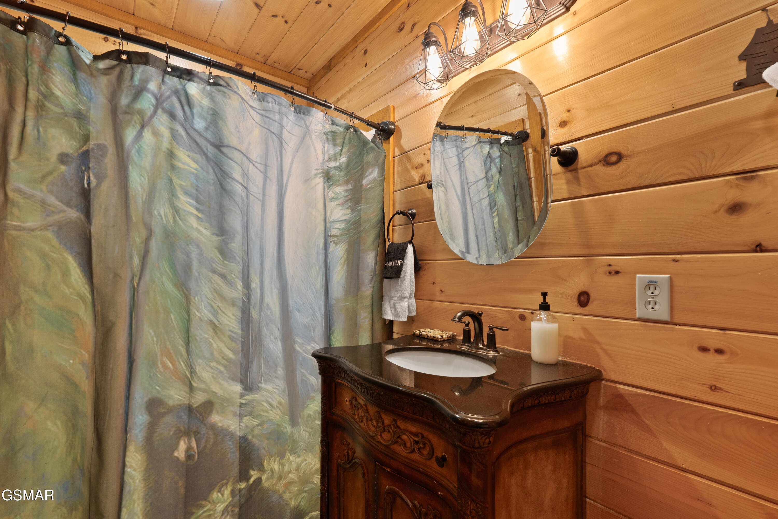 2083 Kerr Road Sevierville TN 37876