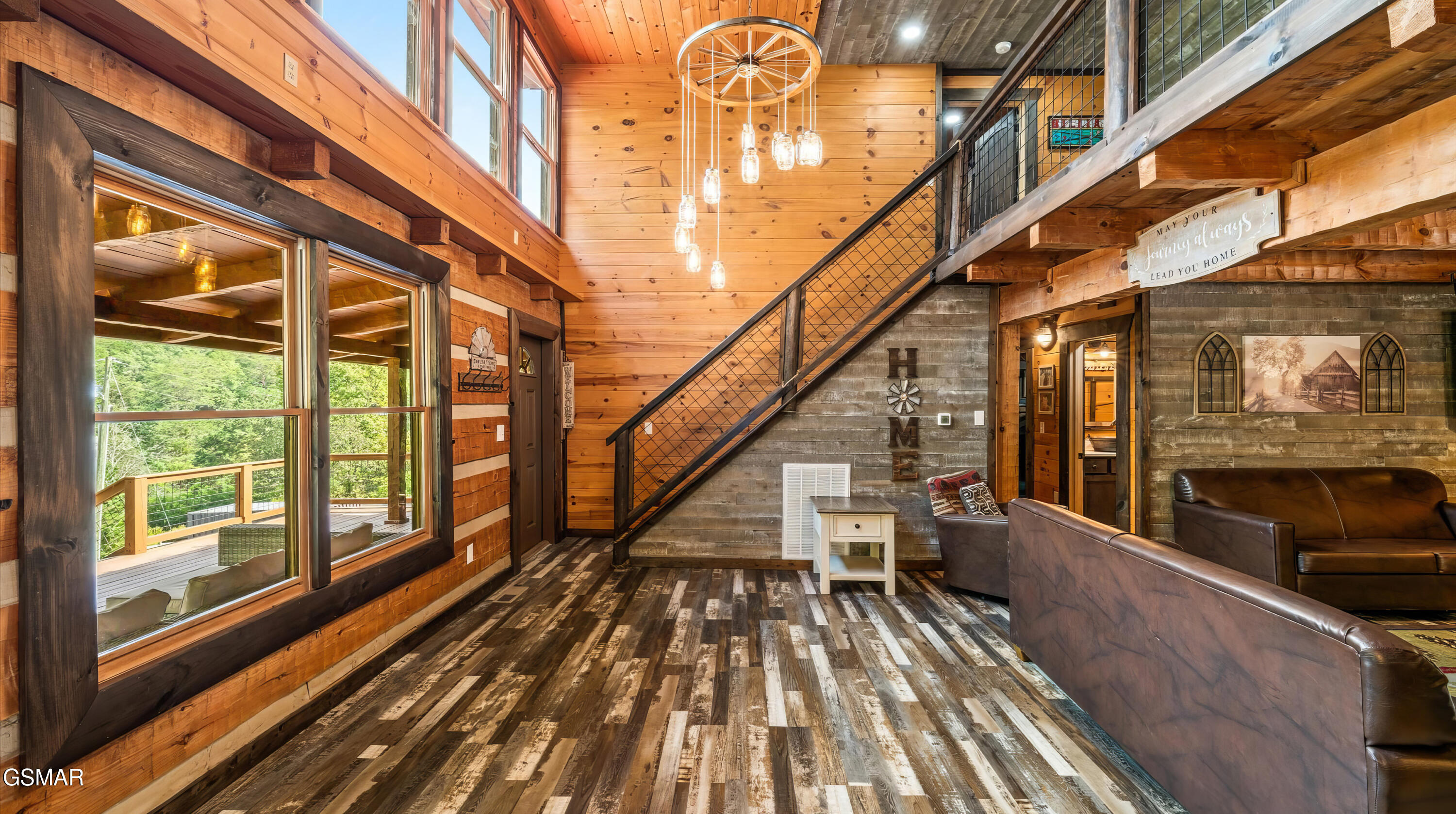 2209 Henderson Springs Road Pigeon Forge TN 37863