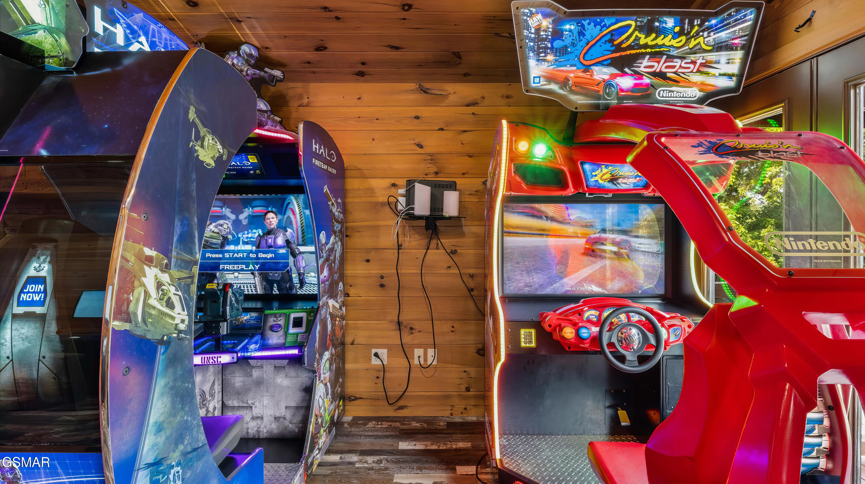 2209 Henderson Springs Road Pigeon Forge TN 37863
