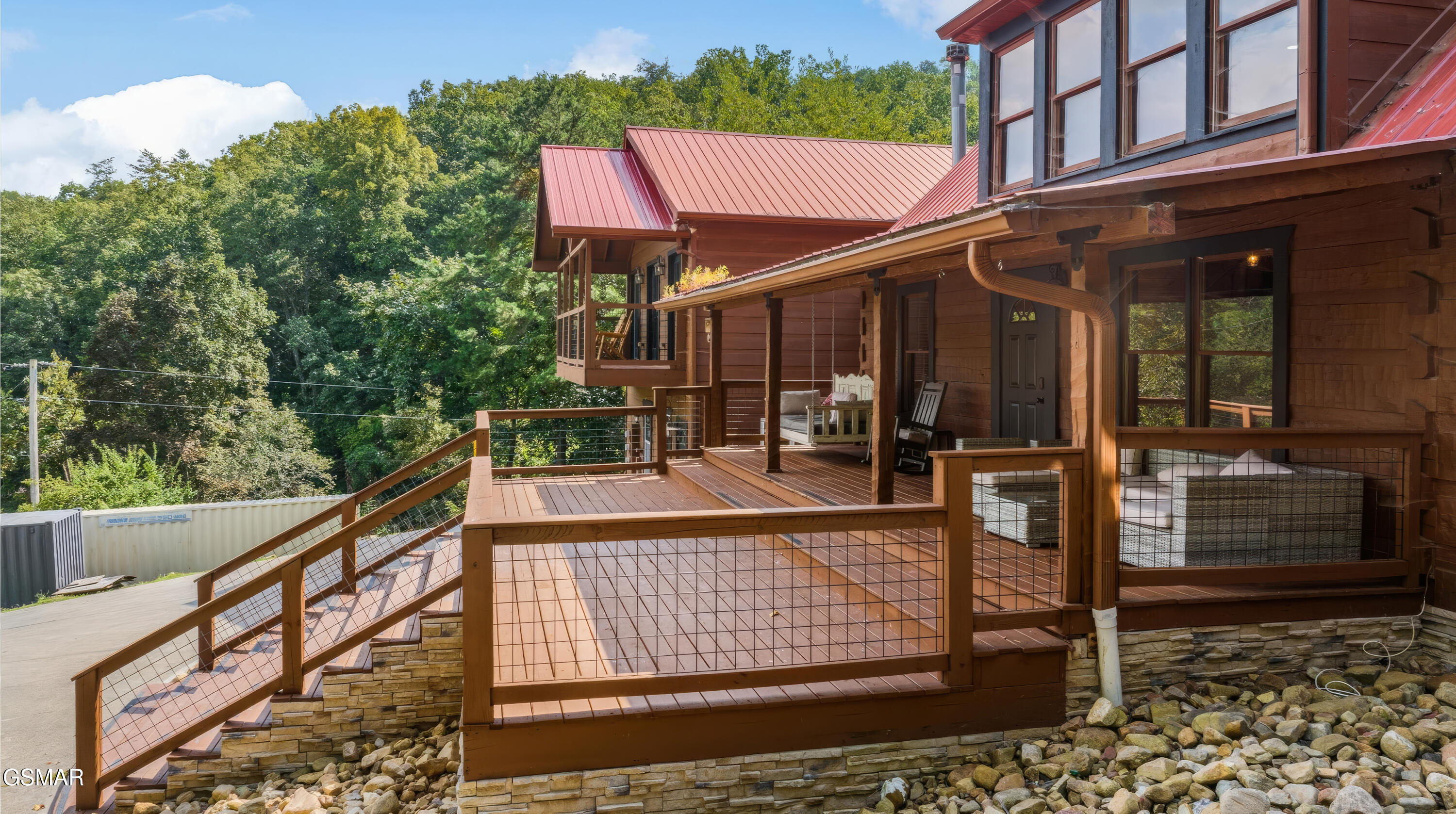 2209 Henderson Springs Road Pigeon Forge TN 37863