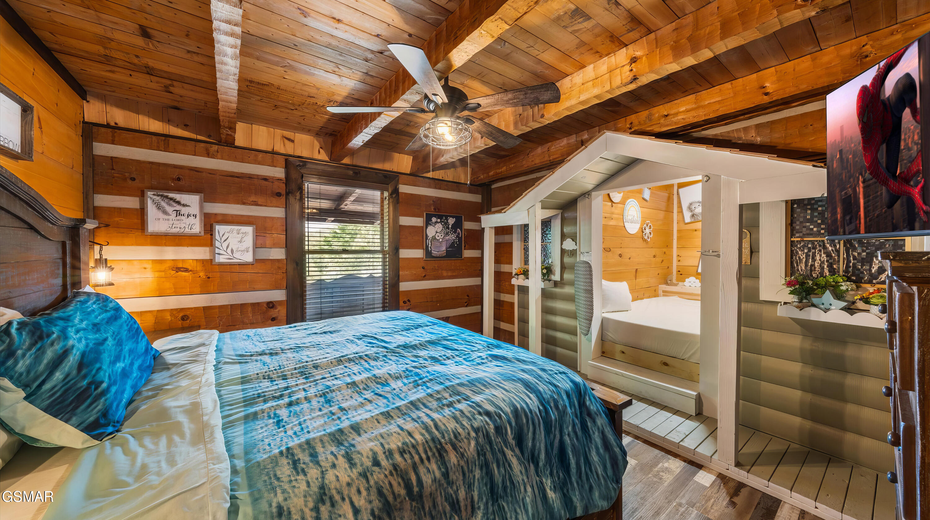 2209 Henderson Springs Road Pigeon Forge TN 37863