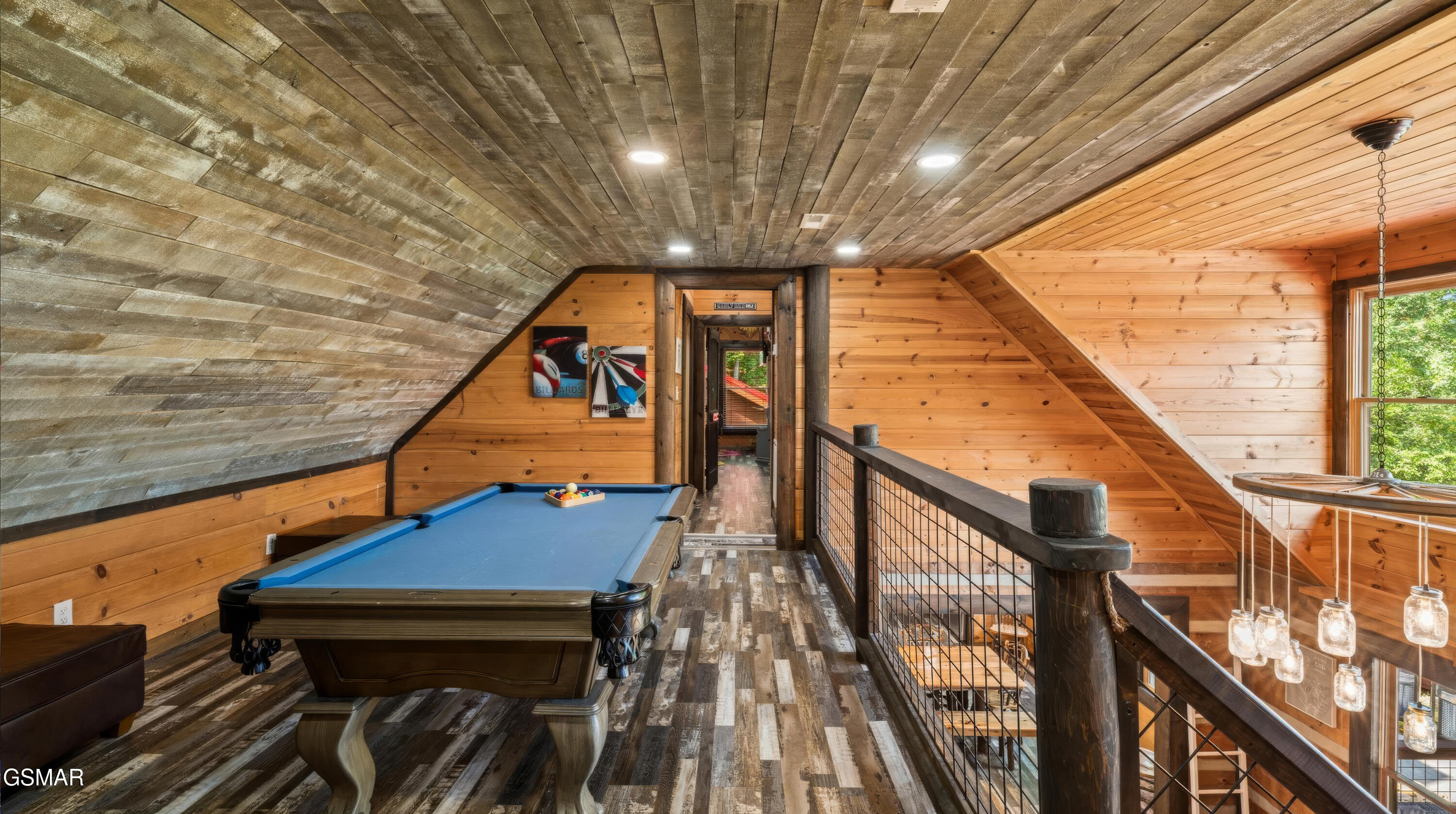2209 Henderson Springs Road Pigeon Forge TN 37863