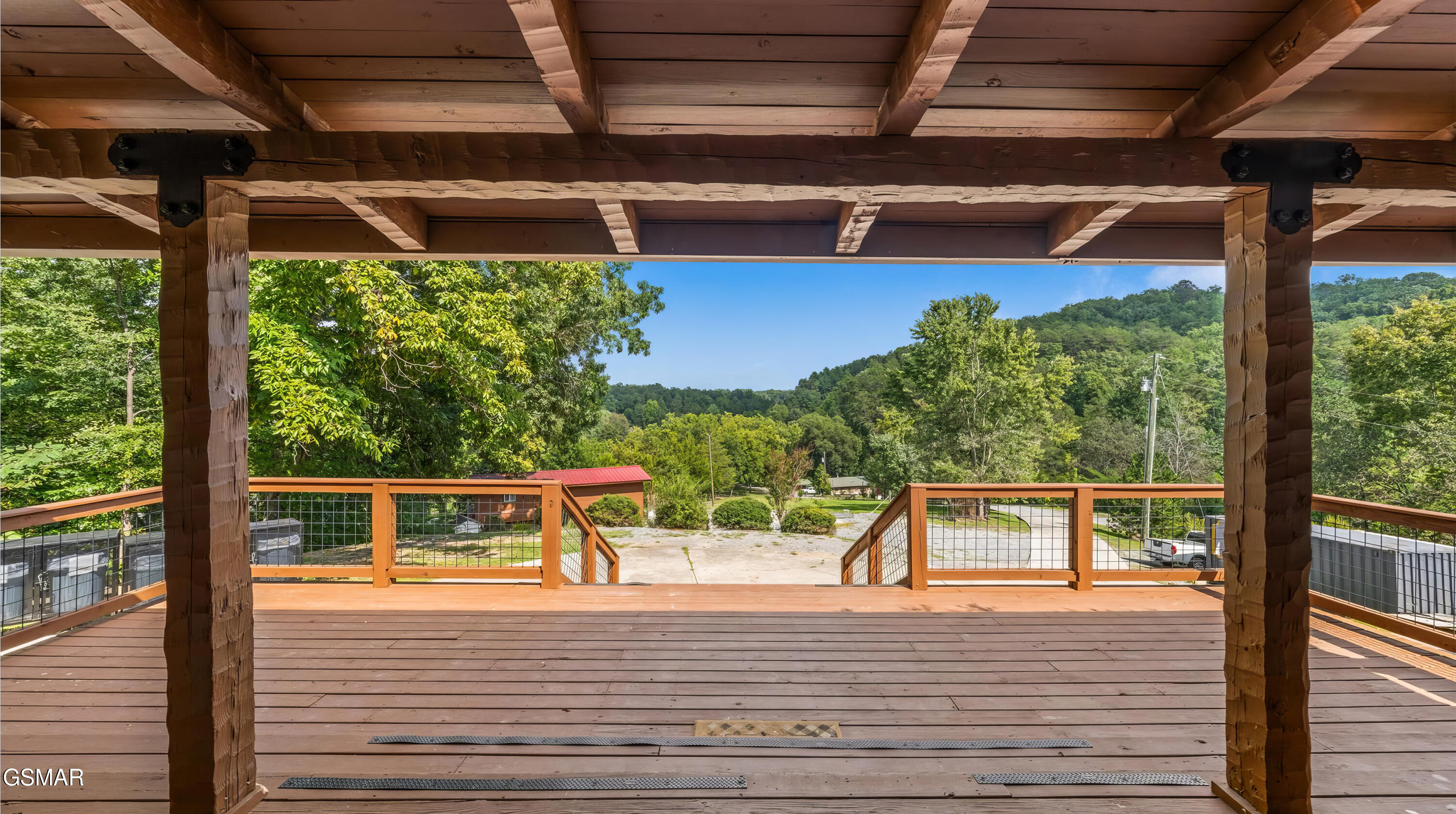 2209 Henderson Springs Road Pigeon Forge TN 37863