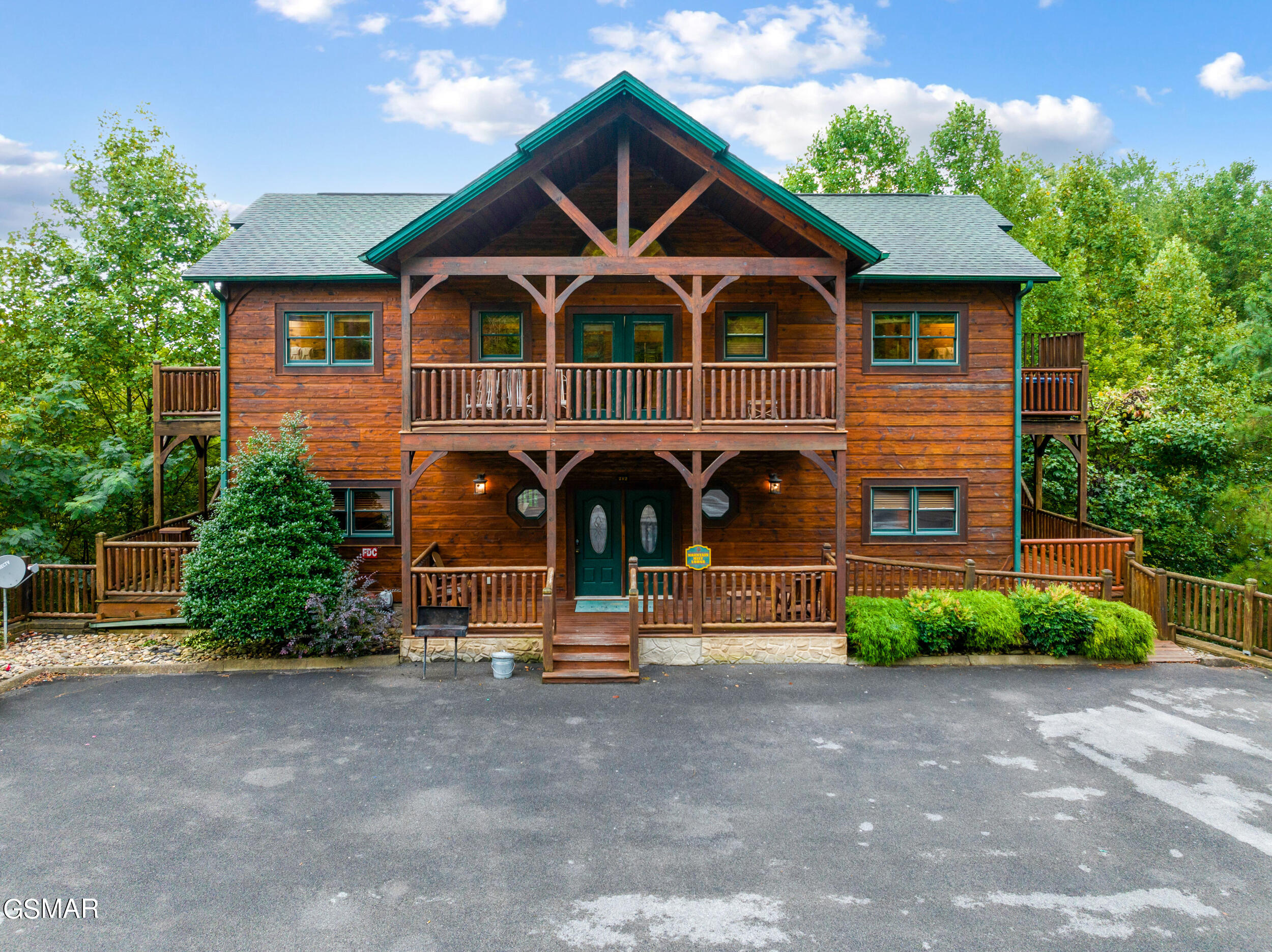 212 Dogwood Point Way Gatlinburg TN 37738