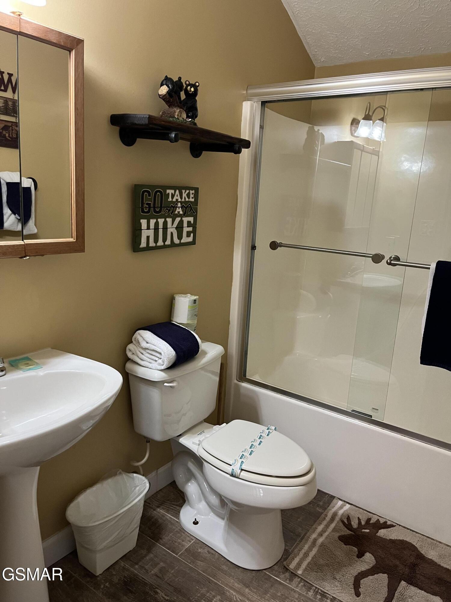 3512 Brook Stone Way Pigeon Forge TN 37863