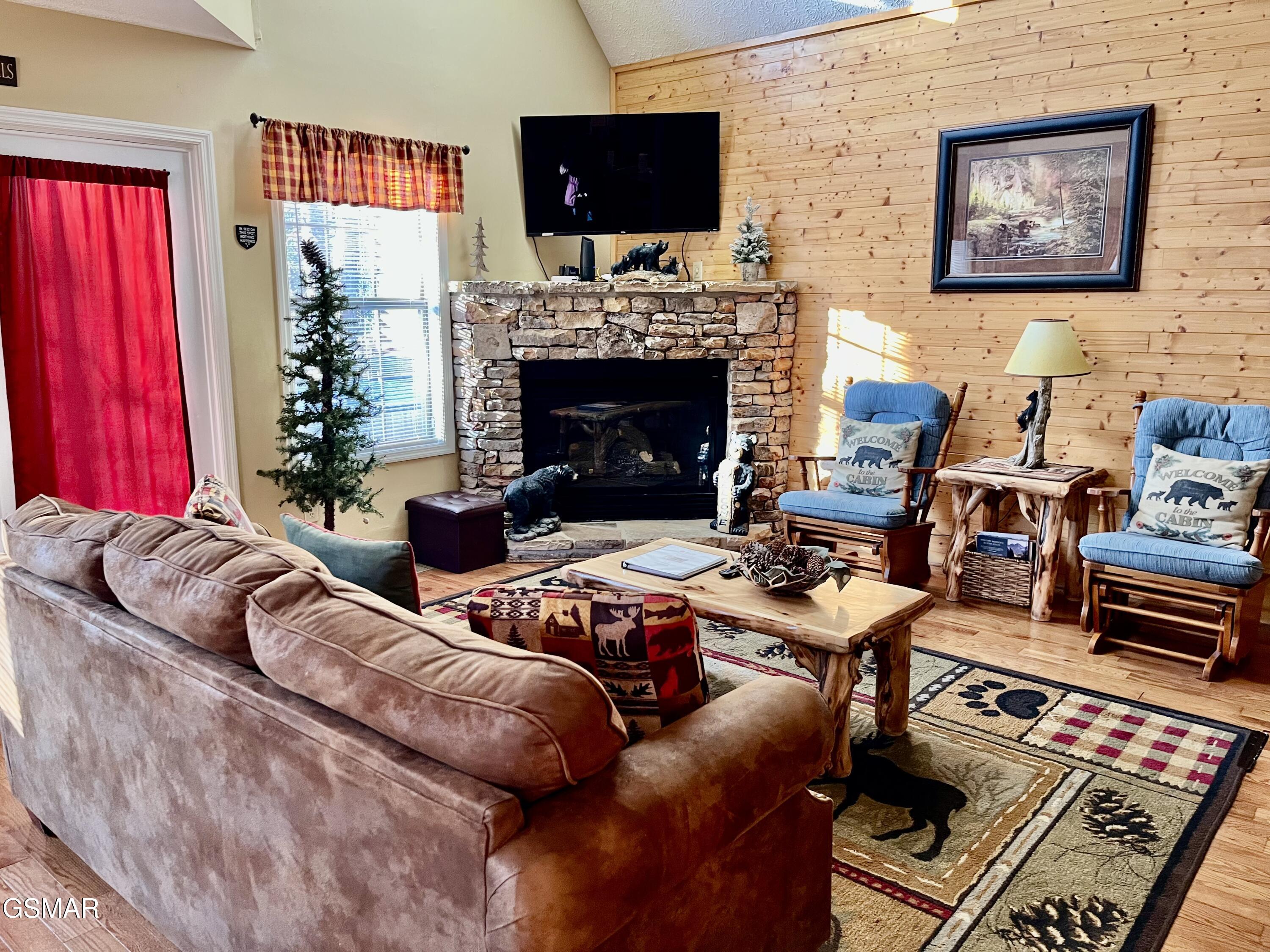 3512 Brook Stone Way Pigeon Forge TN 37863