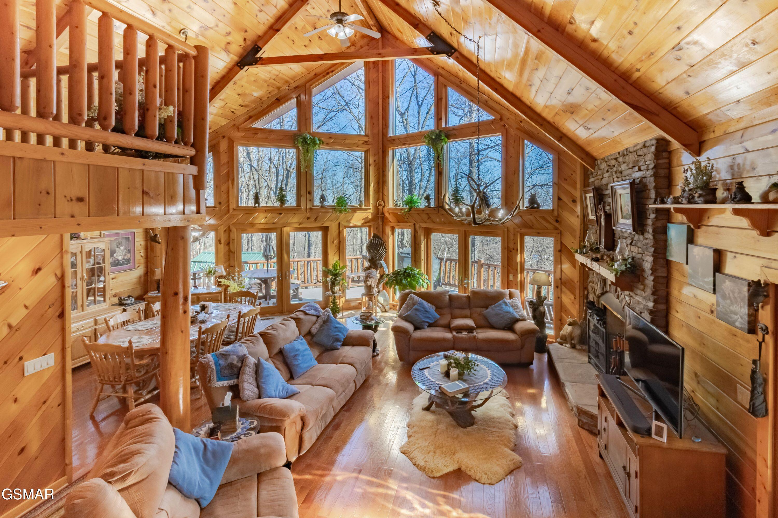 3341 Sugar Maple Loop Road Sevierville TN 37862