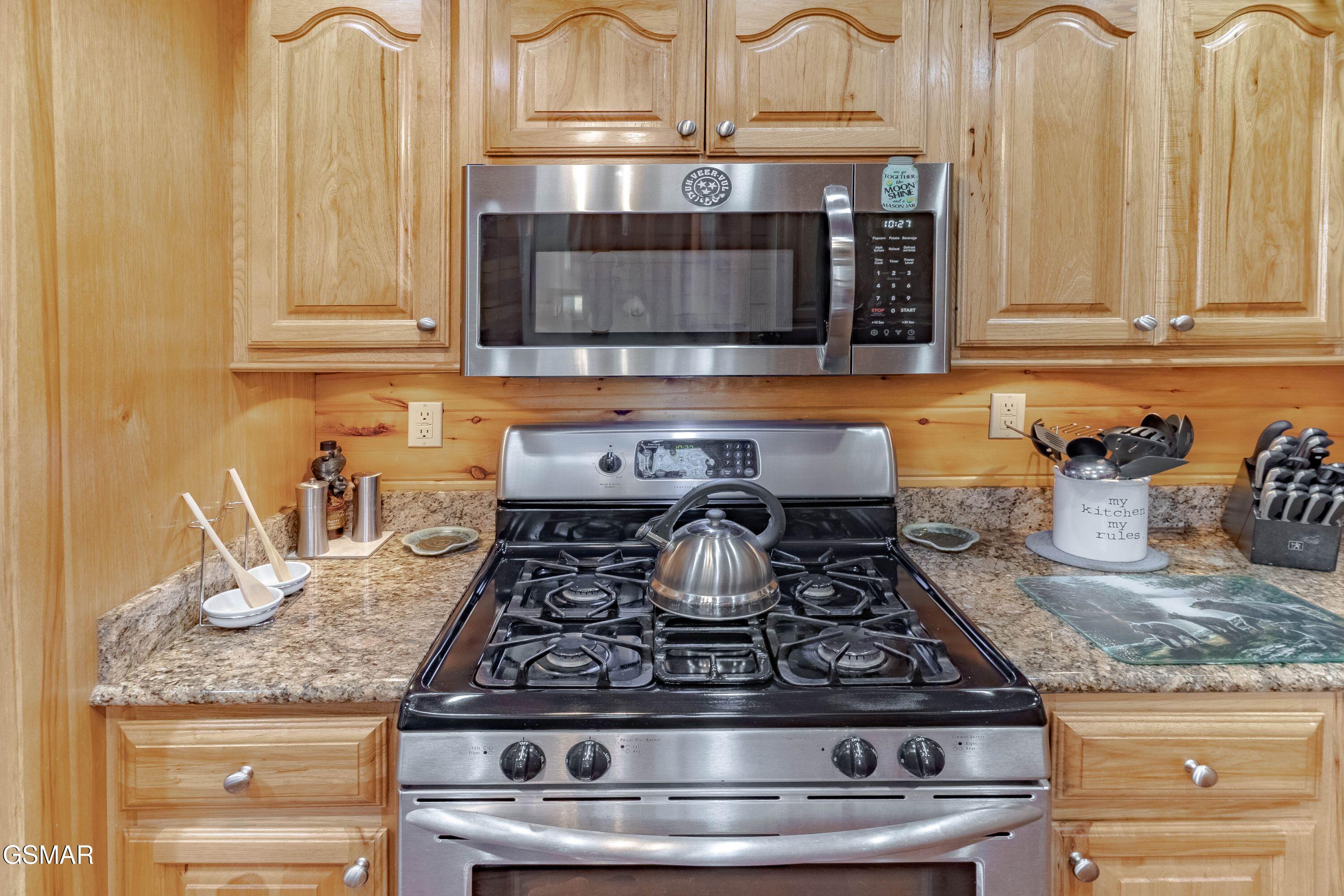 3341 Sugar Maple Loop Road Sevierville TN 37862