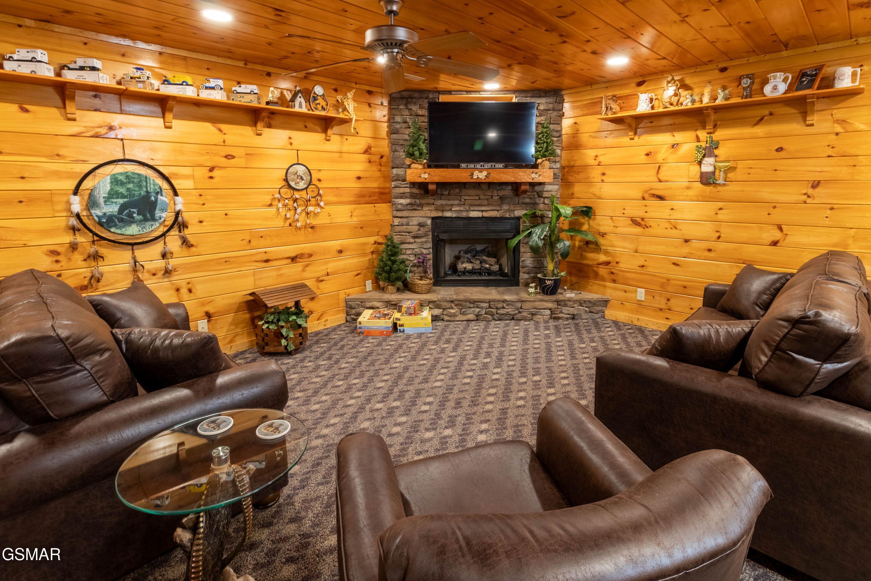 3341 Sugar Maple Loop Road Sevierville TN 37862