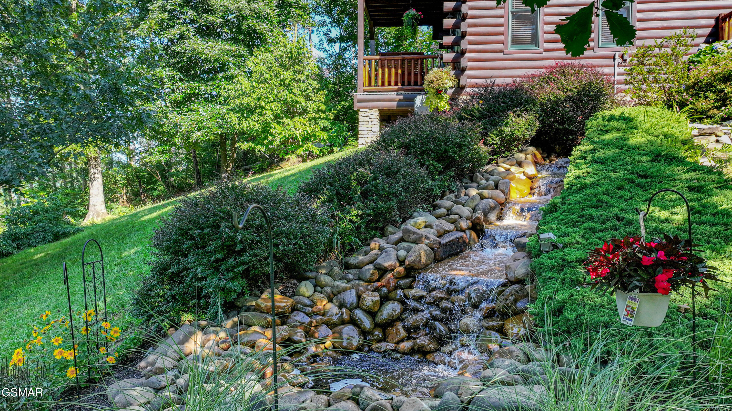 3341 Sugar Maple Loop Road Sevierville TN 37862