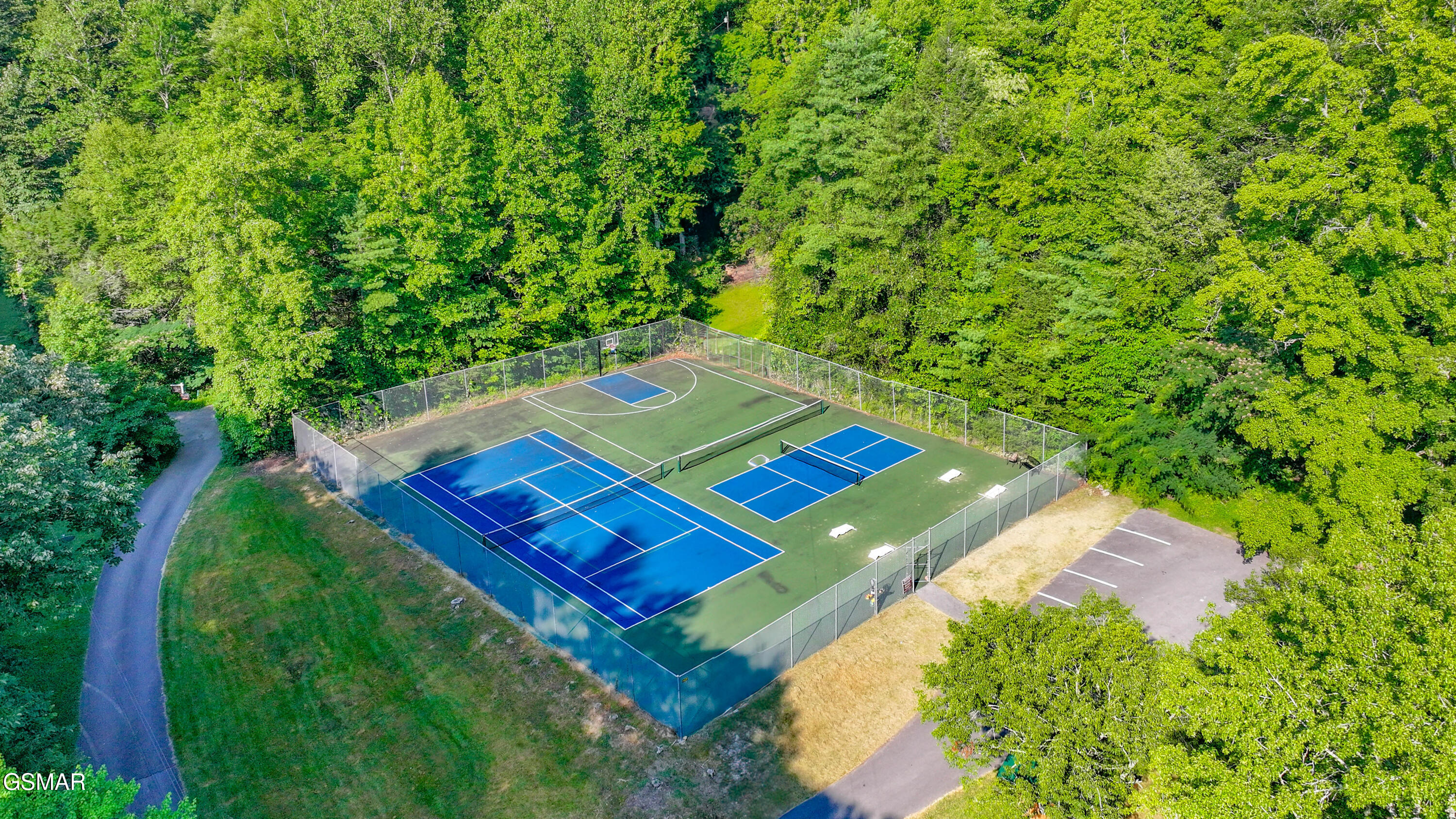 3341 Sugar Maple Loop Road Sevierville TN 37862