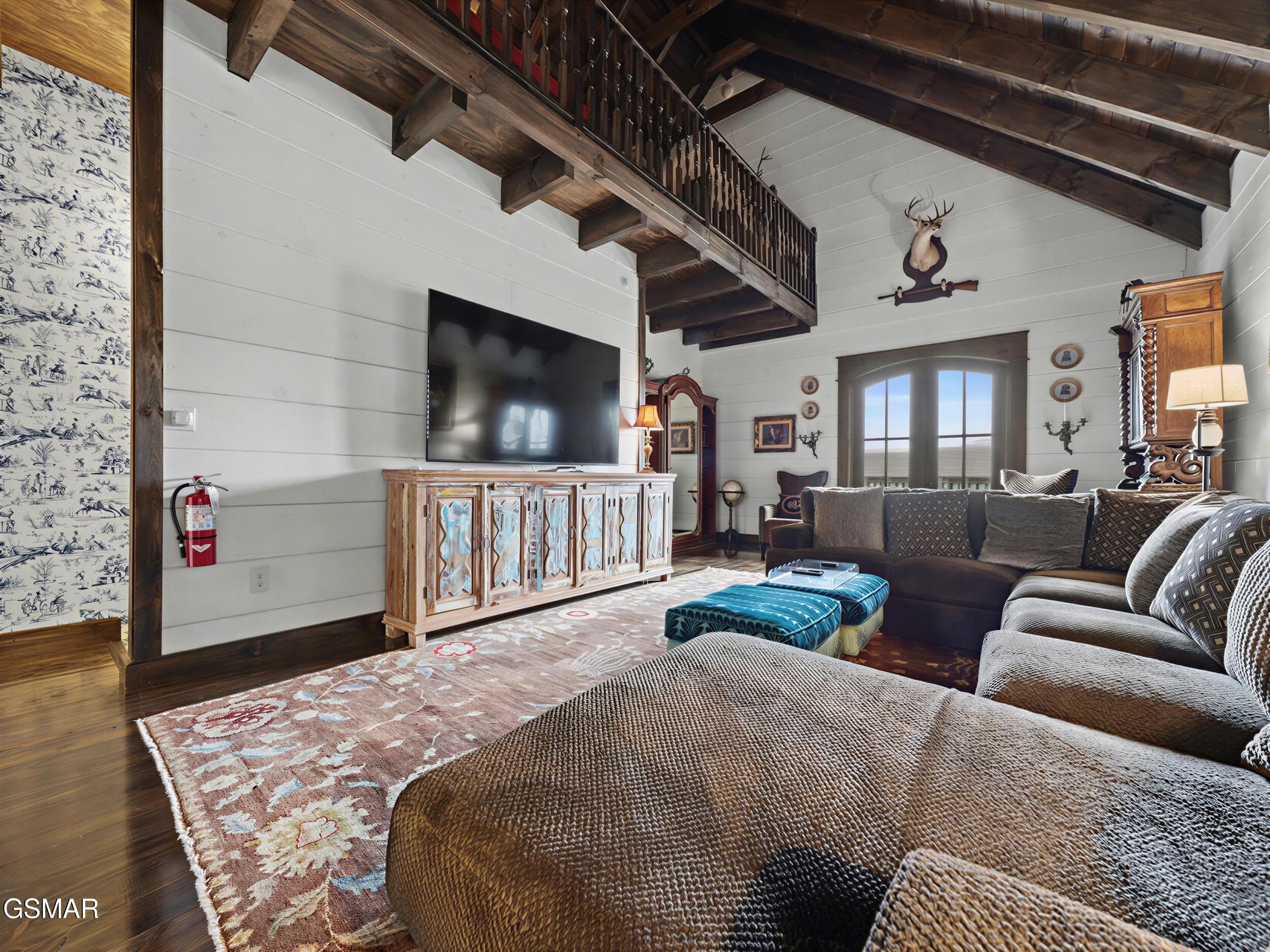 225 Chimney Tops Way Gatlinburg TN 37738
