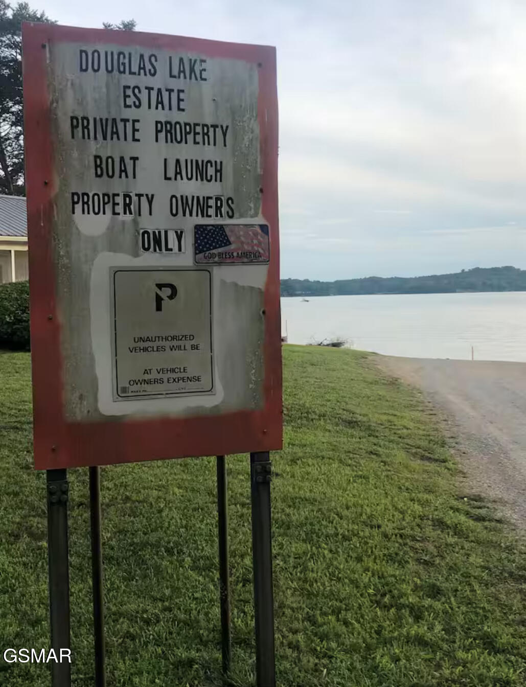 1448 Dover Lane Dandridge TN 37725