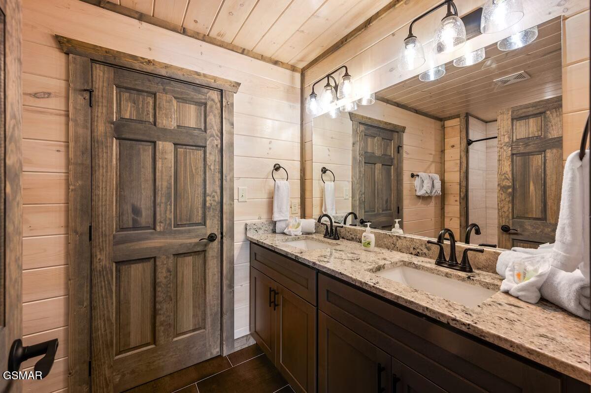 450 Winfield Heights Road Gatlinburg TN 37738