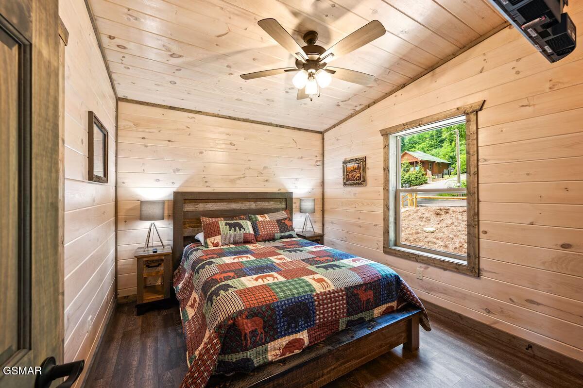 450 Winfield Heights Road Gatlinburg TN 37738