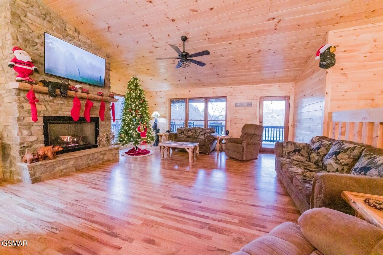 3919 Ole Smoky Way Sevierville TN 37862