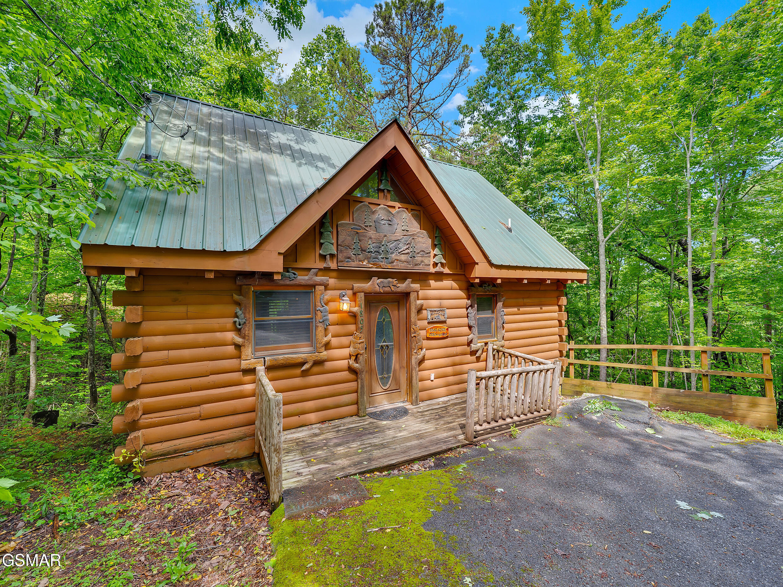 1805 Mossy Trail Sevierville TN 37876