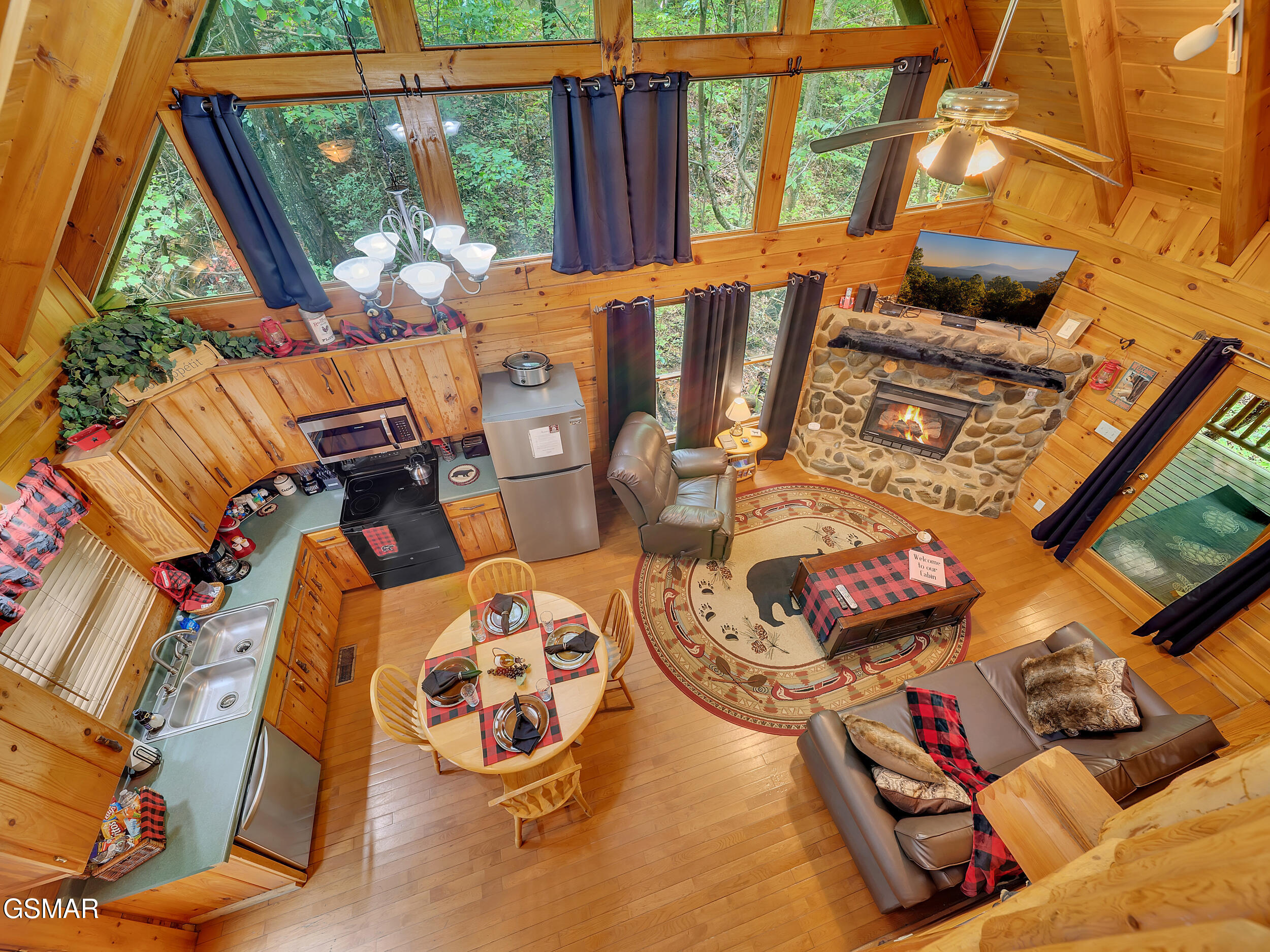 1805 Mossy Trail Sevierville TN 37876