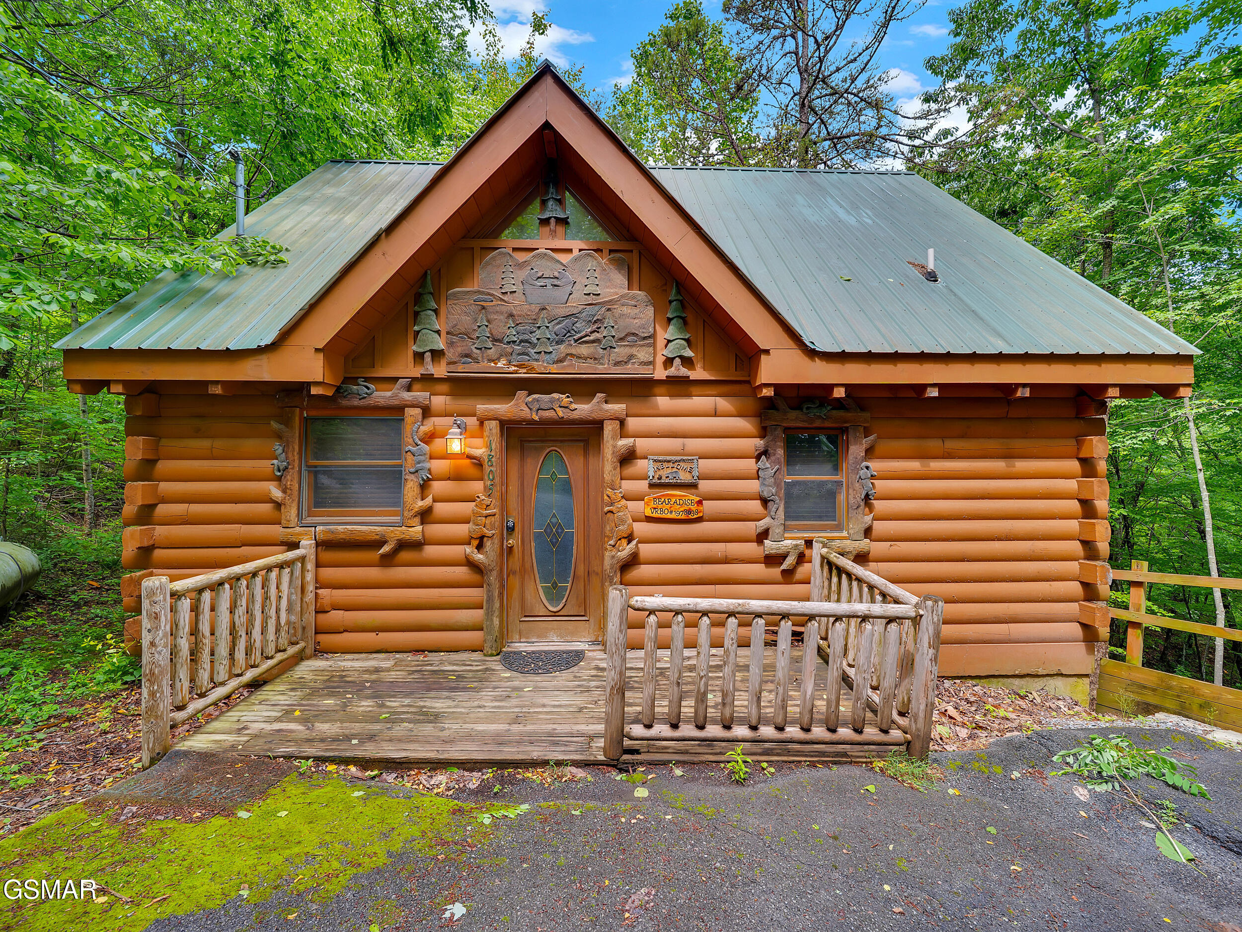 1805 Mossy Trail Sevierville TN 37876