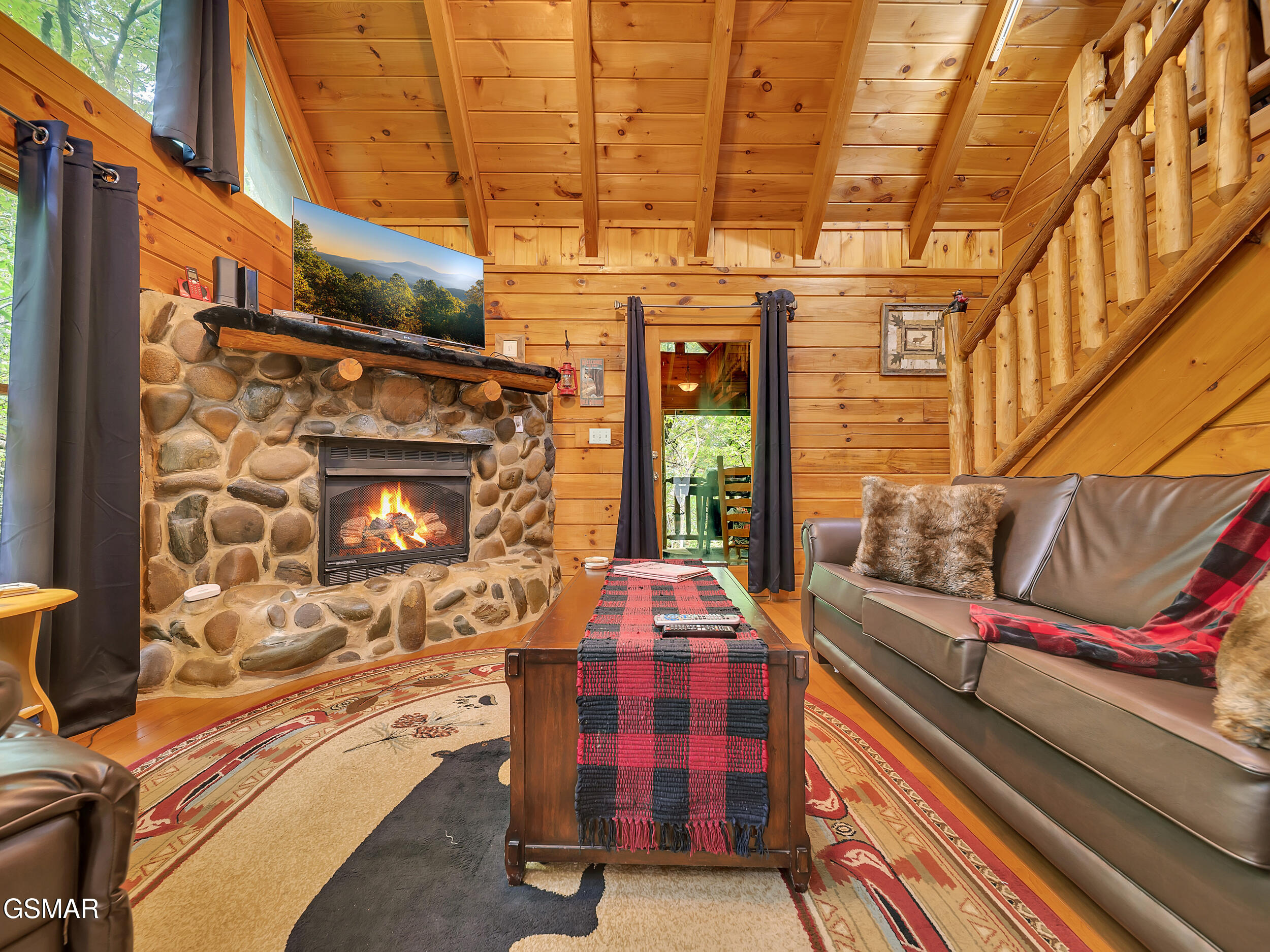 1805 Mossy Trail Sevierville TN 37876