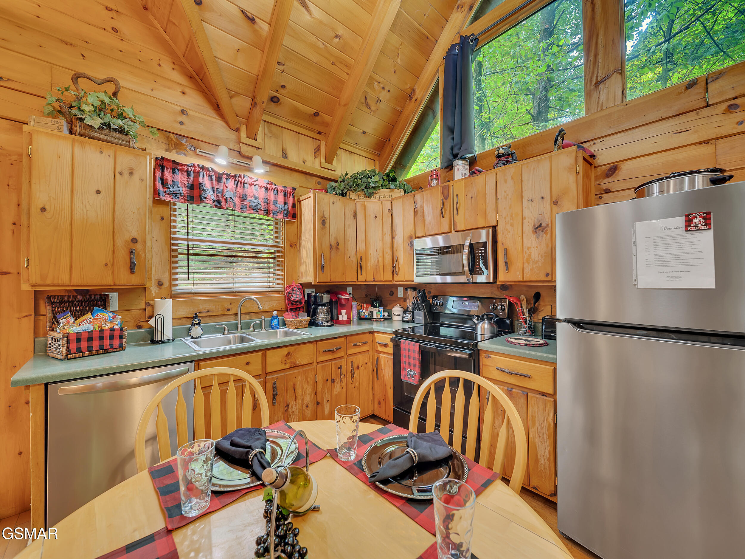 1805 Mossy Trail Sevierville TN 37876