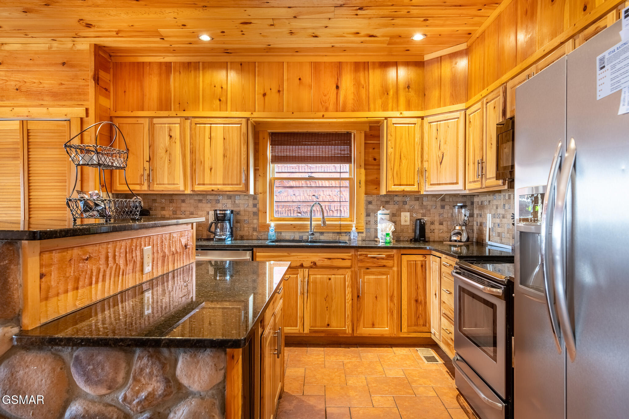 1253 Bear Cub Way Gatlinburg TN 37738