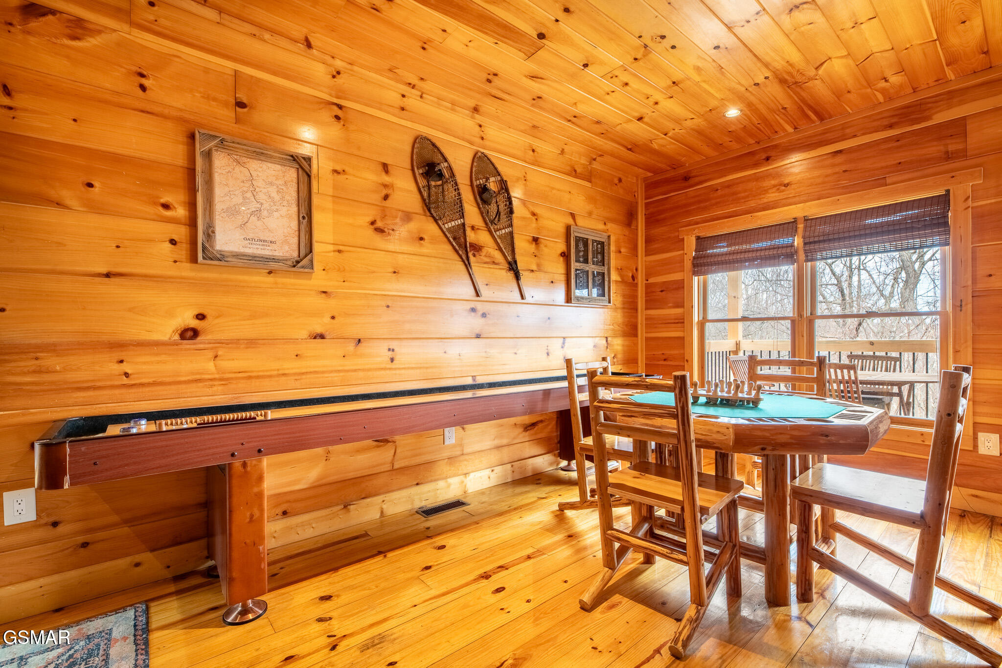 1253 Bear Cub Way Gatlinburg TN 37738