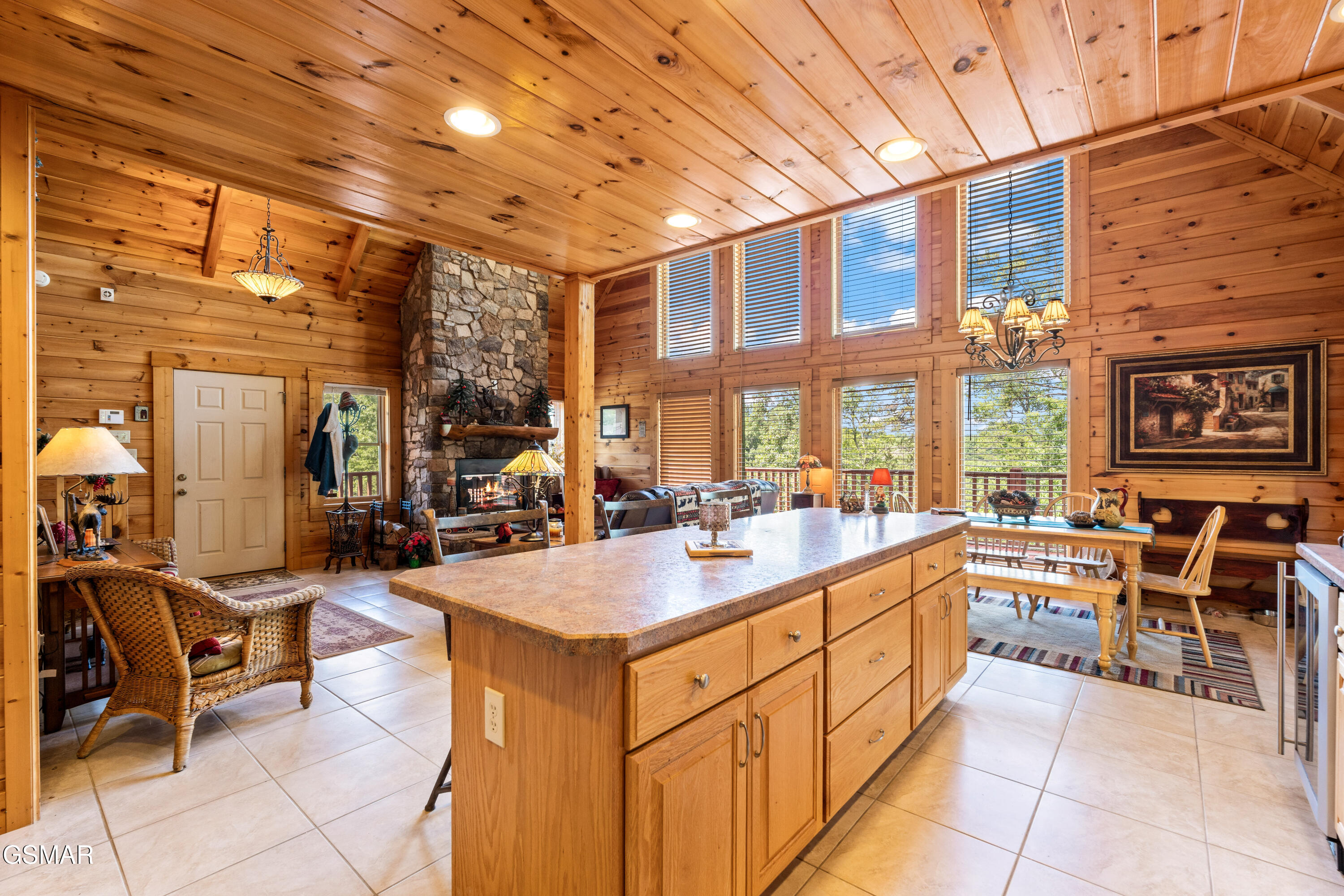 1525 Mountain Trail Lane Sevierville TN 37876