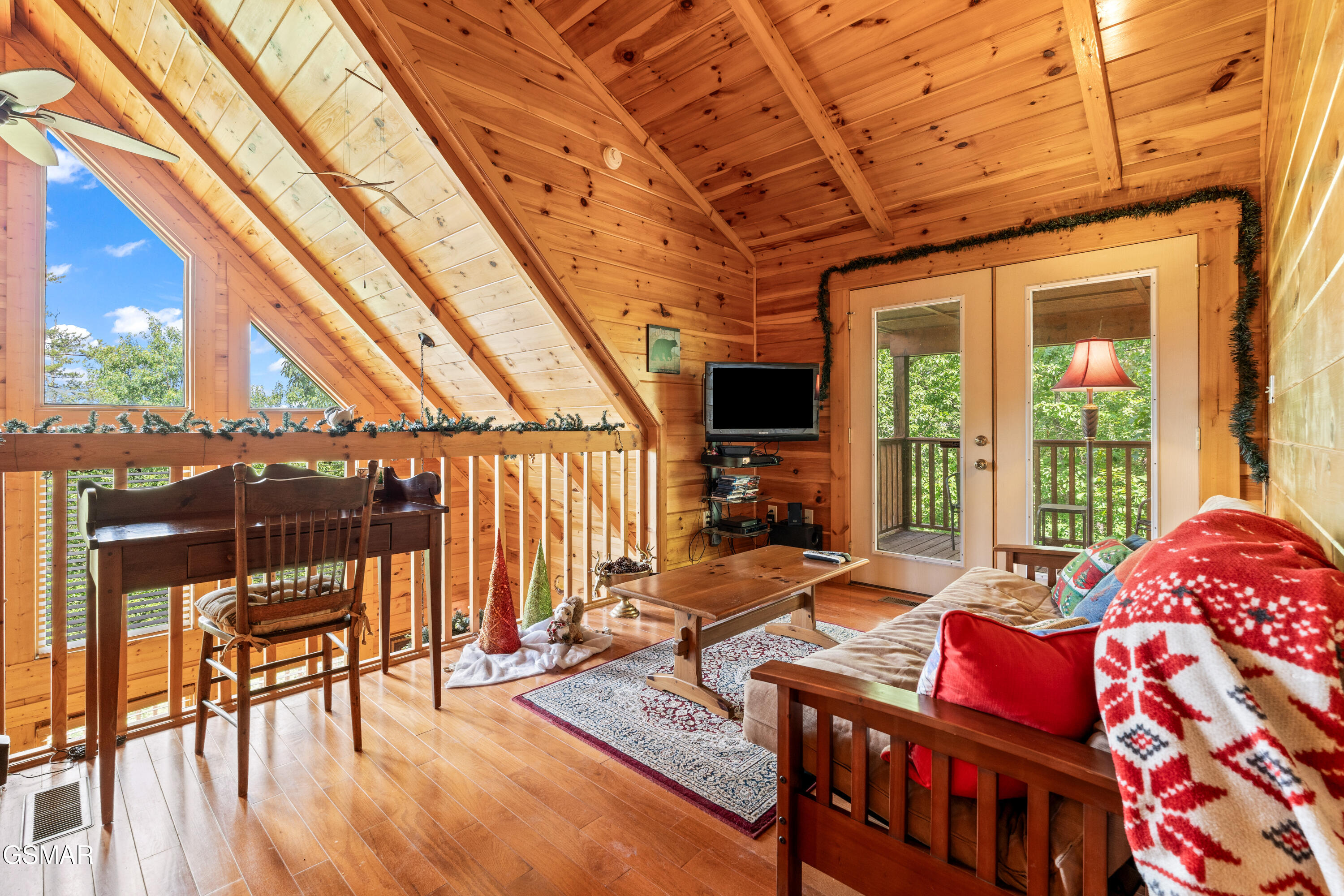 1525 Mountain Trail Lane Sevierville TN 37876