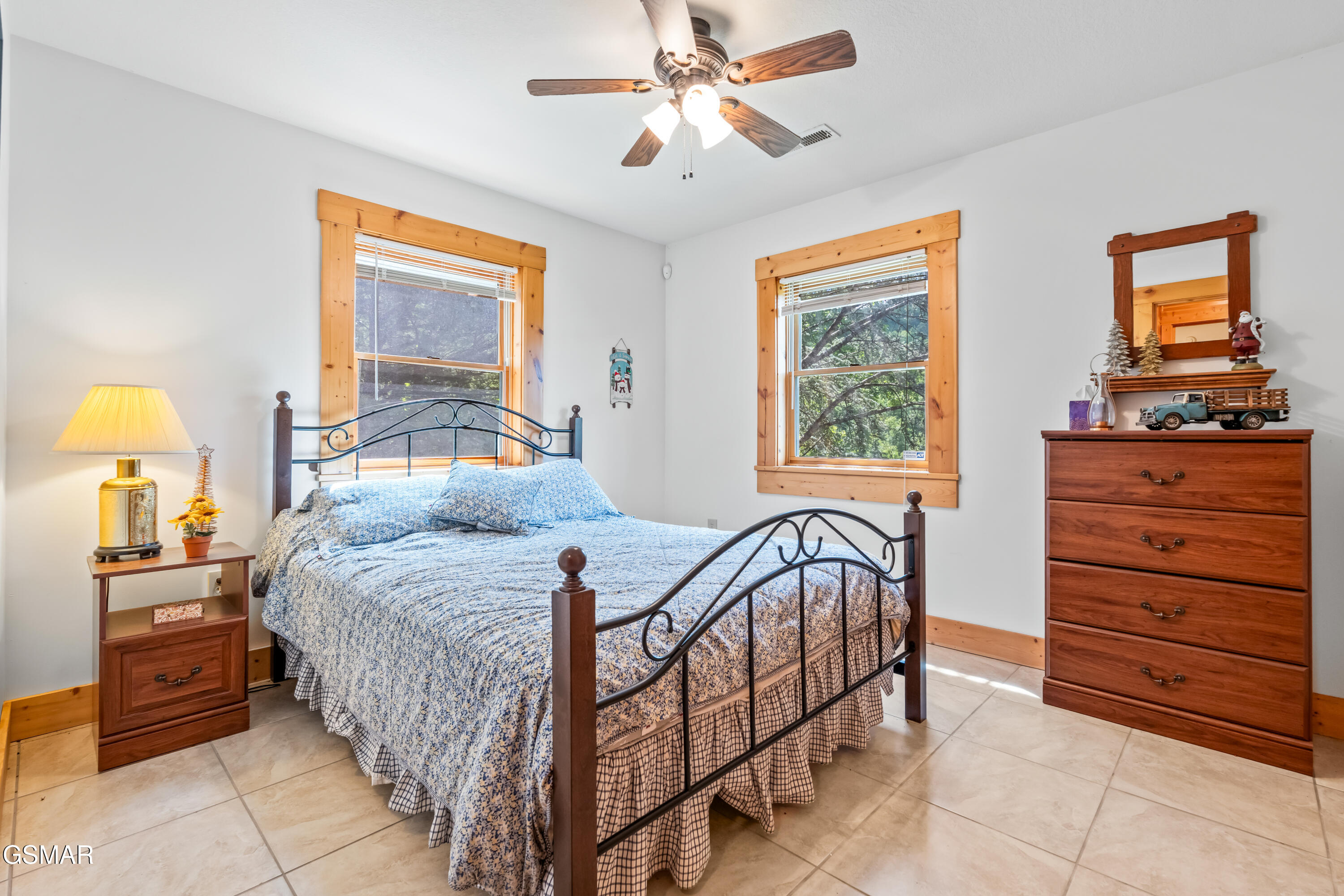 1525 Mountain Trail Lane Sevierville TN 37876