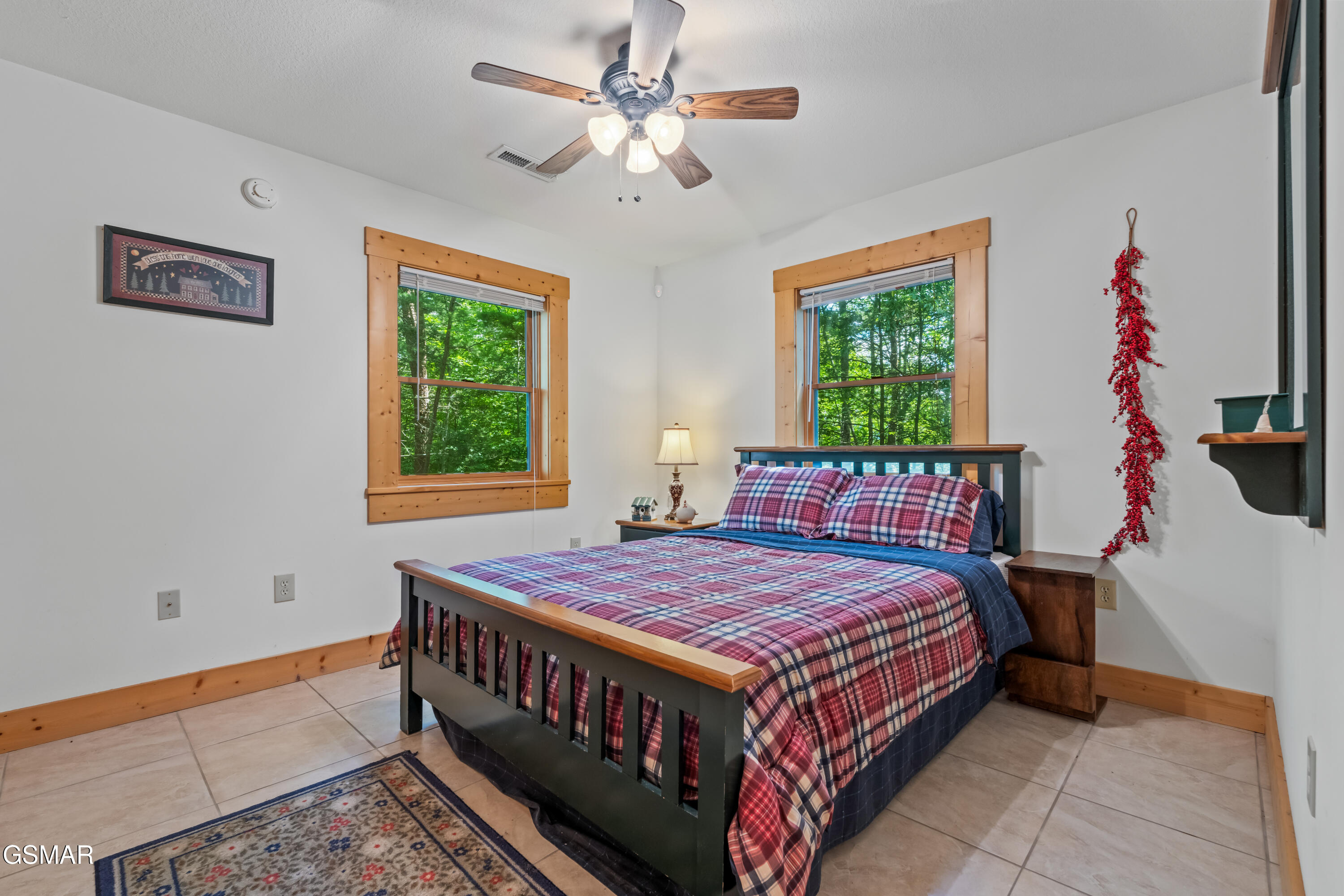 1525 Mountain Trail Lane Sevierville TN 37876