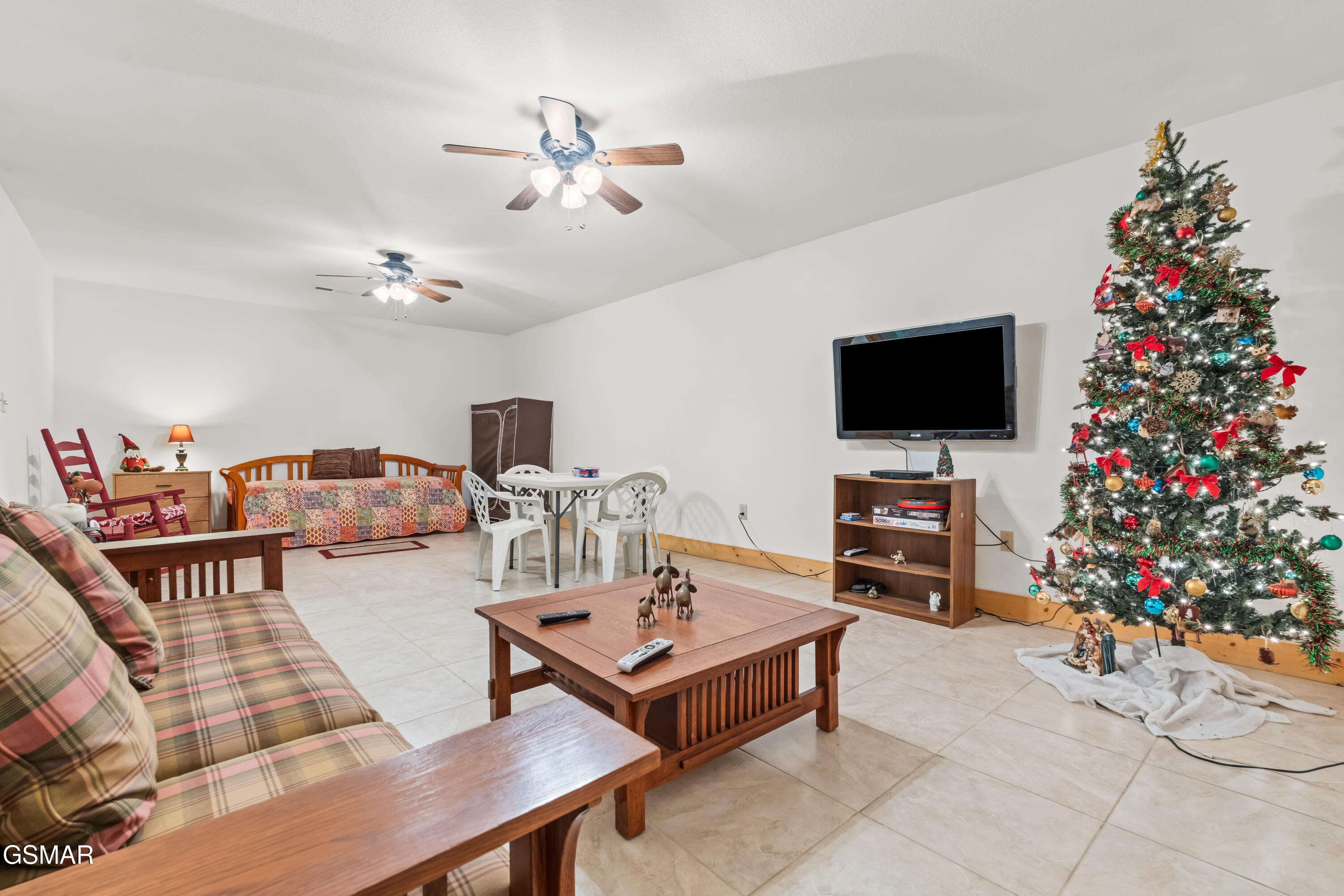 1525 Mountain Trail Lane Sevierville TN 37876