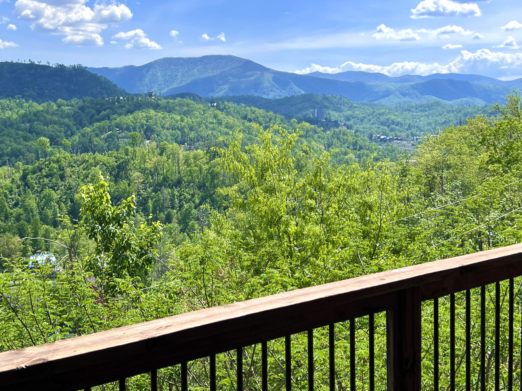 216 W Pinnacle Drive Gatlinburg TN 37738